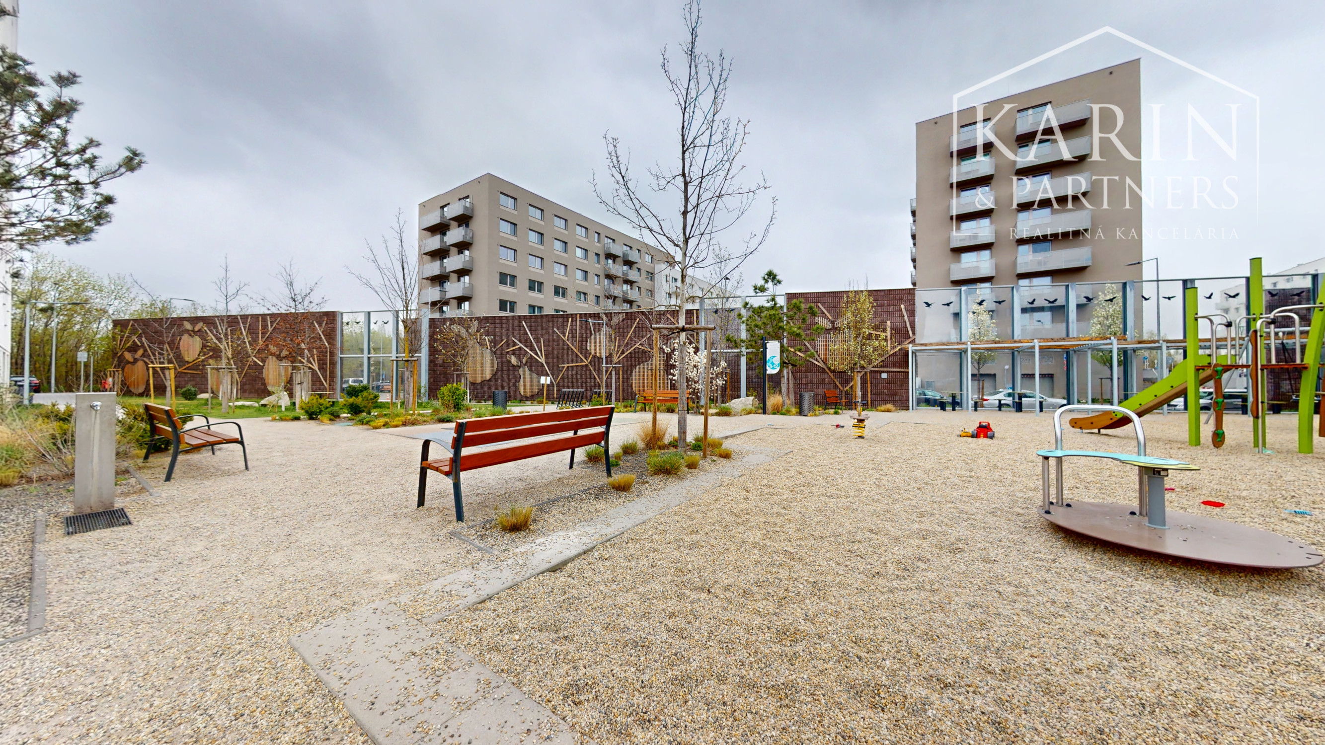 PREDANÉ - 2-IZBOVÝ BYT S BALKÓNOM, PIVNICOU A PARKINGOM NA PREDAJ - OVOCNÉ SADY - BRATISLAVA