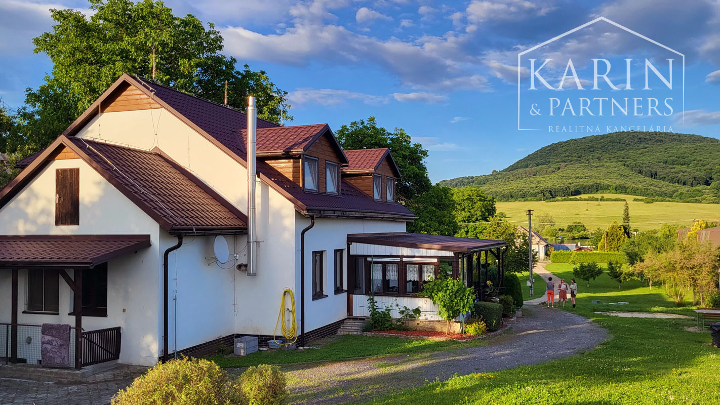 6-izbový dom pri vode s pozemkom o rozlohe 4486 m2