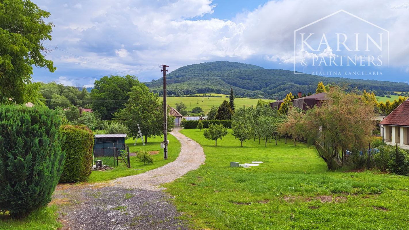 6-izbový dom pri vode s pozemkom o rozlohe 4486 m2