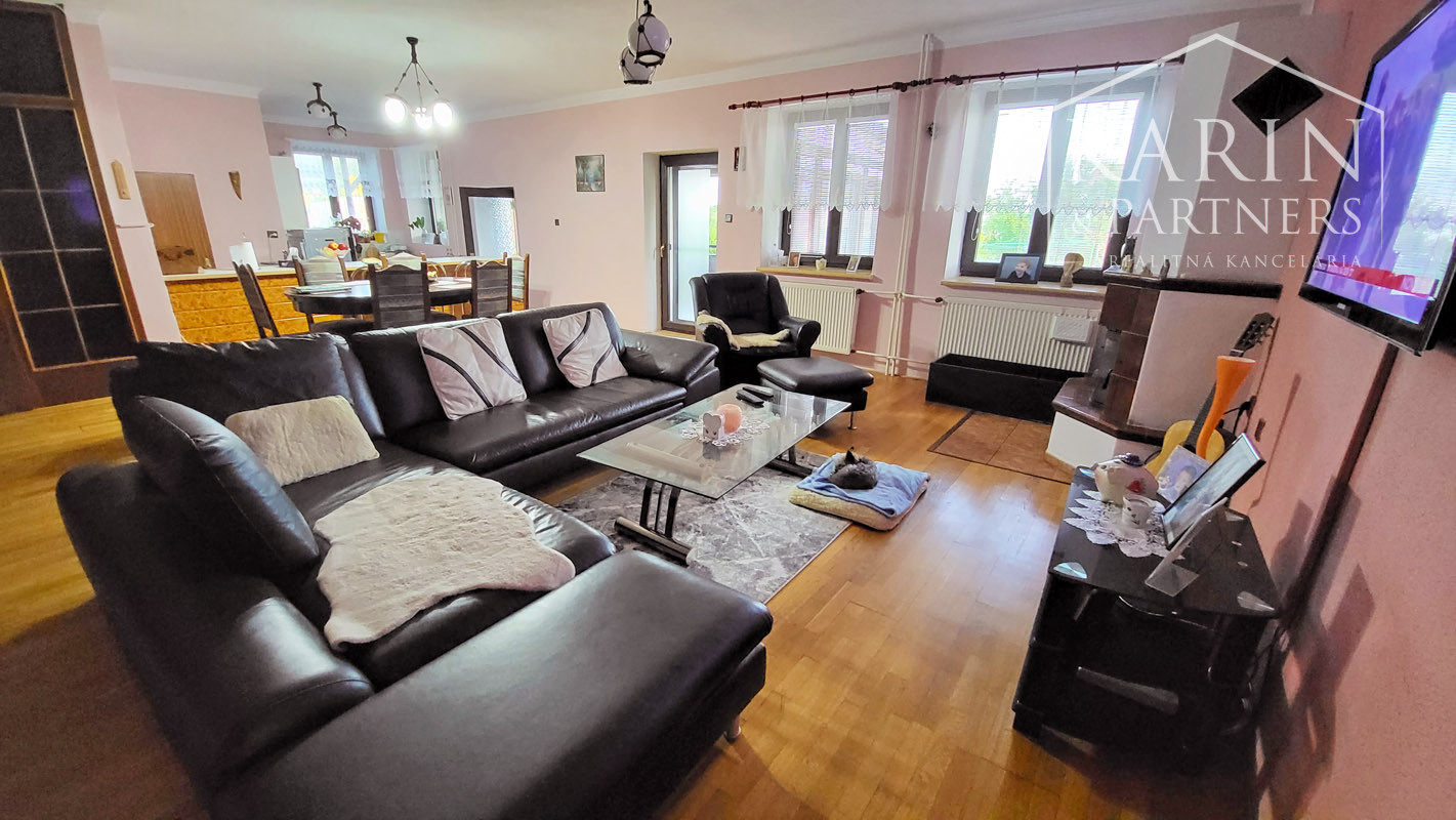 6-izbový dom pri vode s pozemkom o rozlohe 4486 m2