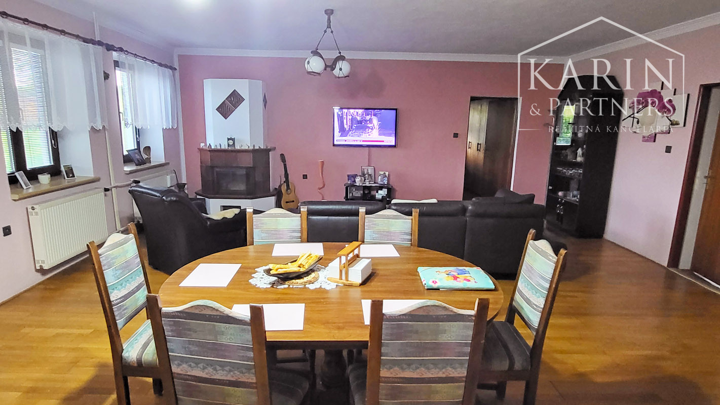 6-izbový dom pri vode s pozemkom o rozlohe 4486 m2