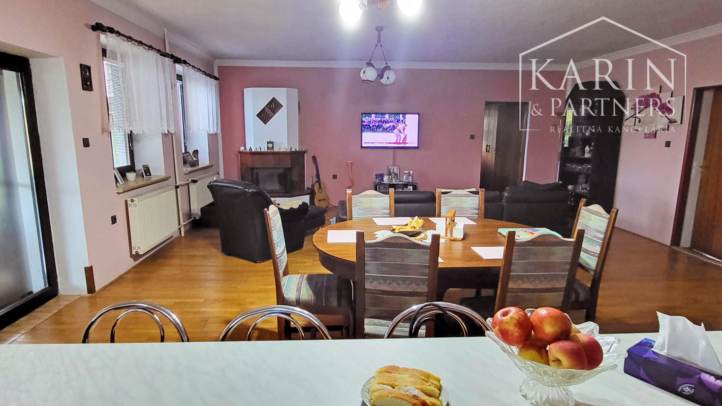 6-izbový dom pri vode s pozemkom o rozlohe 4486 m2