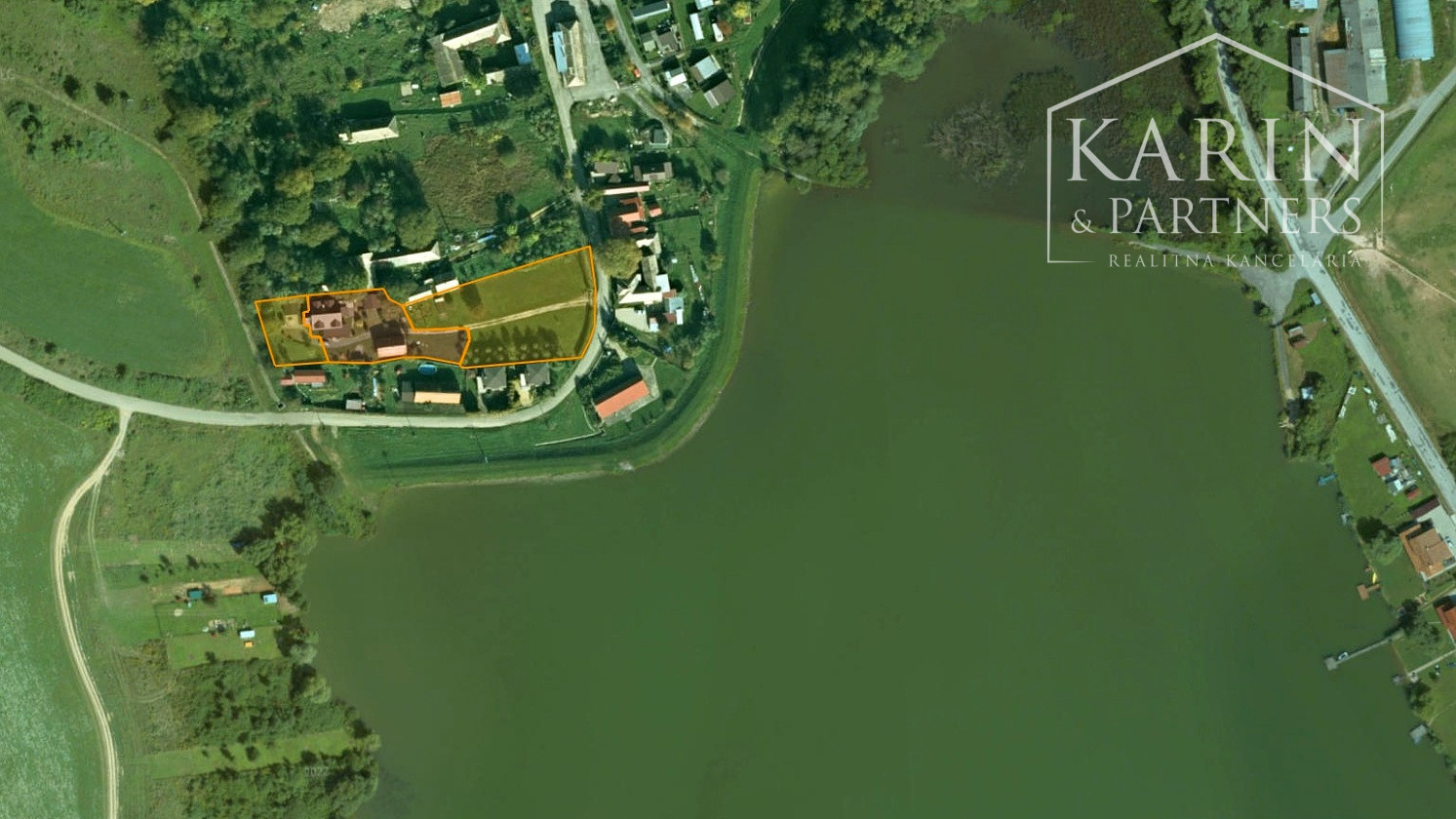 6-izbový dom pri vode s pozemkom o rozlohe 4486 m2