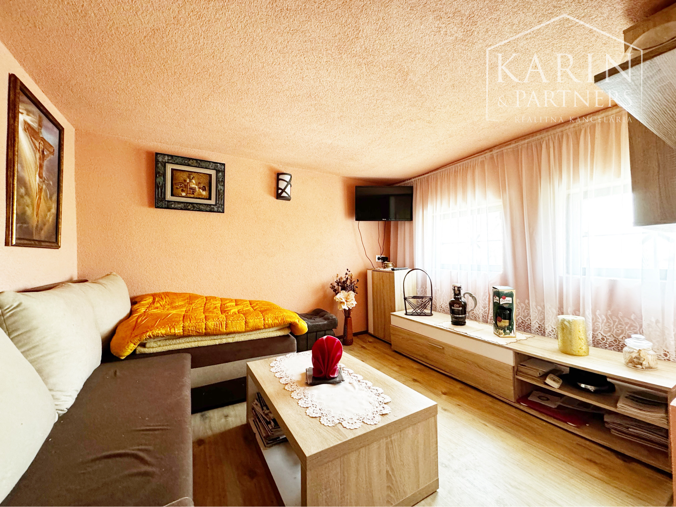 Vinohradnícky domček po reko aj s vinohradom, za Líštinami