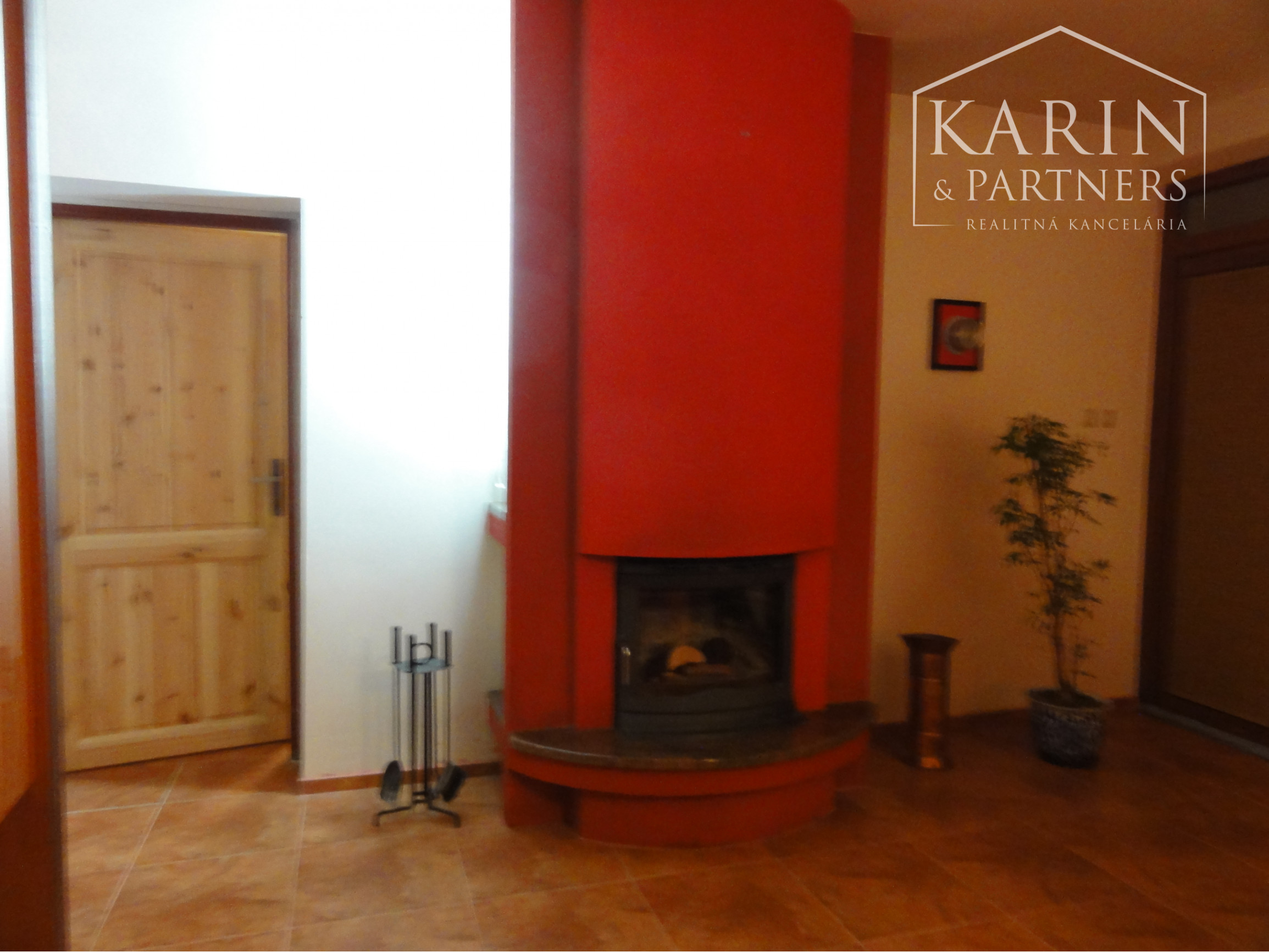 RD pekný 7-izbový v okolí Podhajskej – RD, alebo ako PENZIÓN