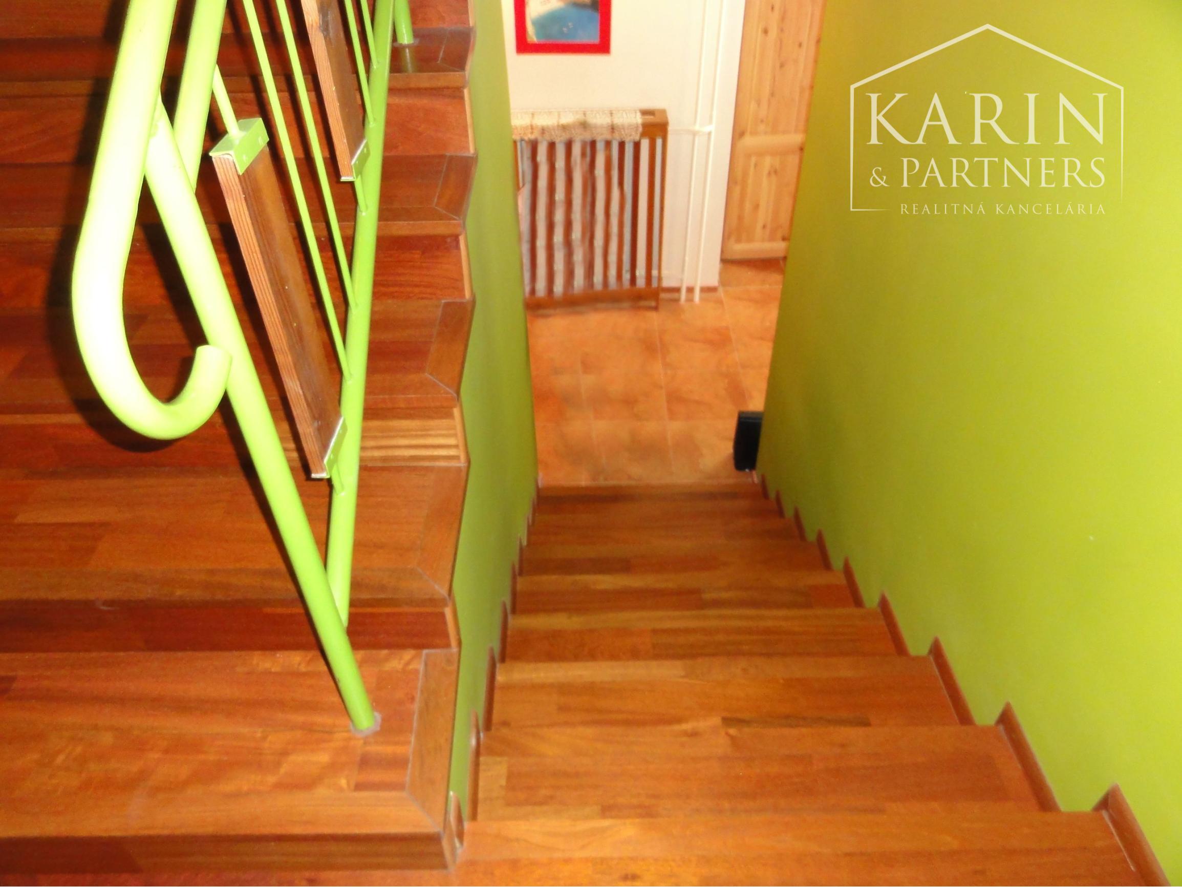 RD pekný 7-izbový v okolí Podhajskej – RD, alebo ako PENZIÓN