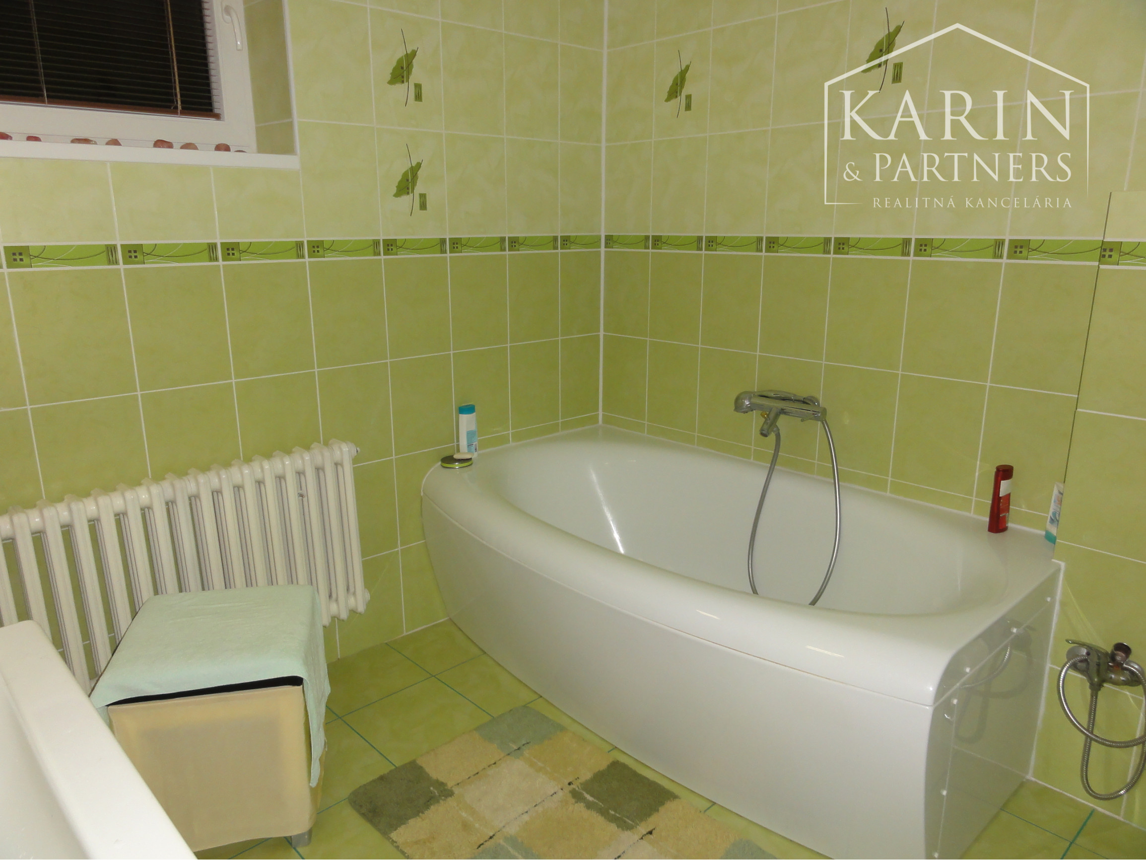 RD pekný 7-izbový v okolí Podhajskej – RD, alebo ako PENZIÓN