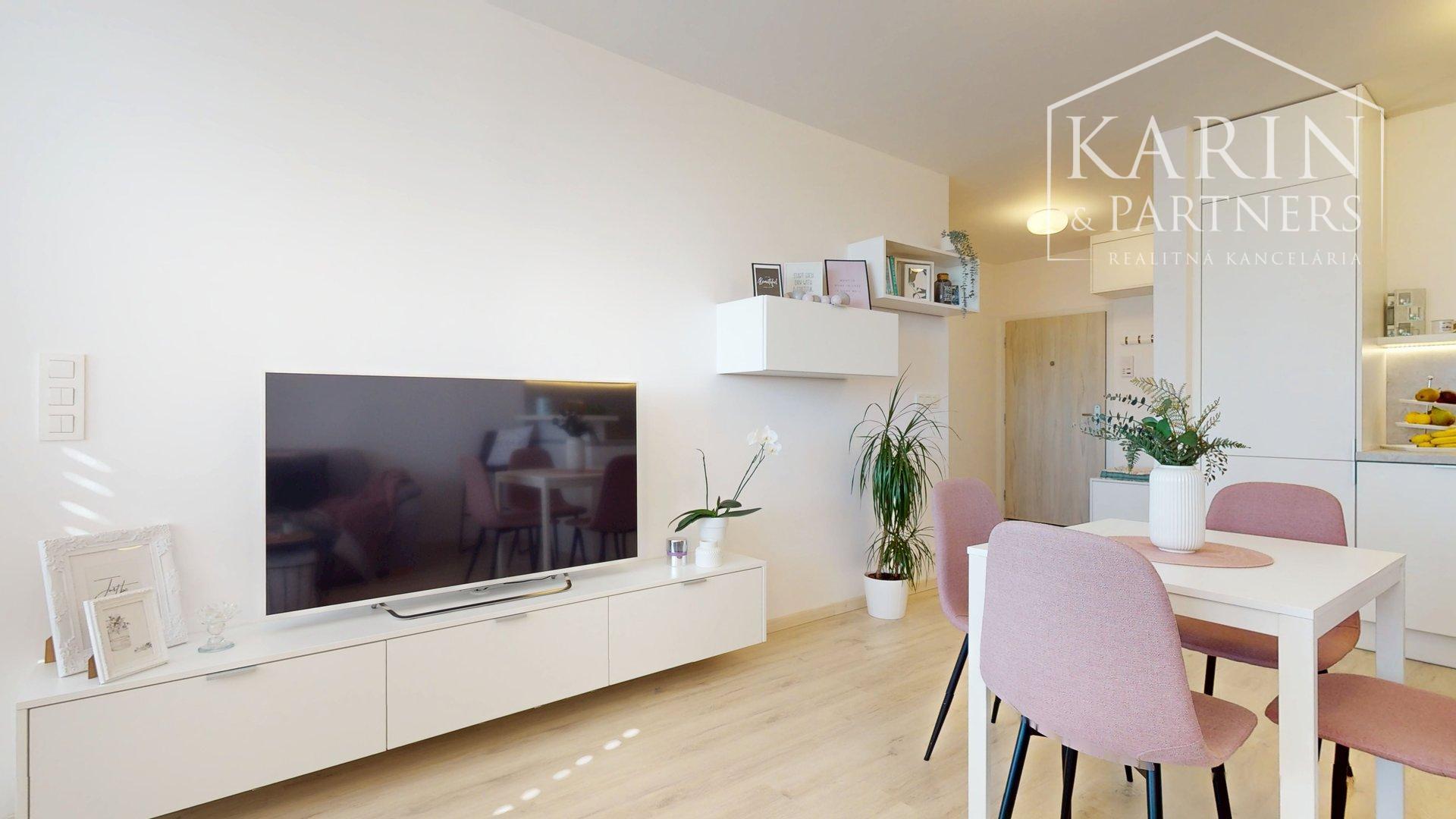 REZERVOVANÉ- Zariadený 2i. byt | loggia | šatník | parking | Malé Krasňany