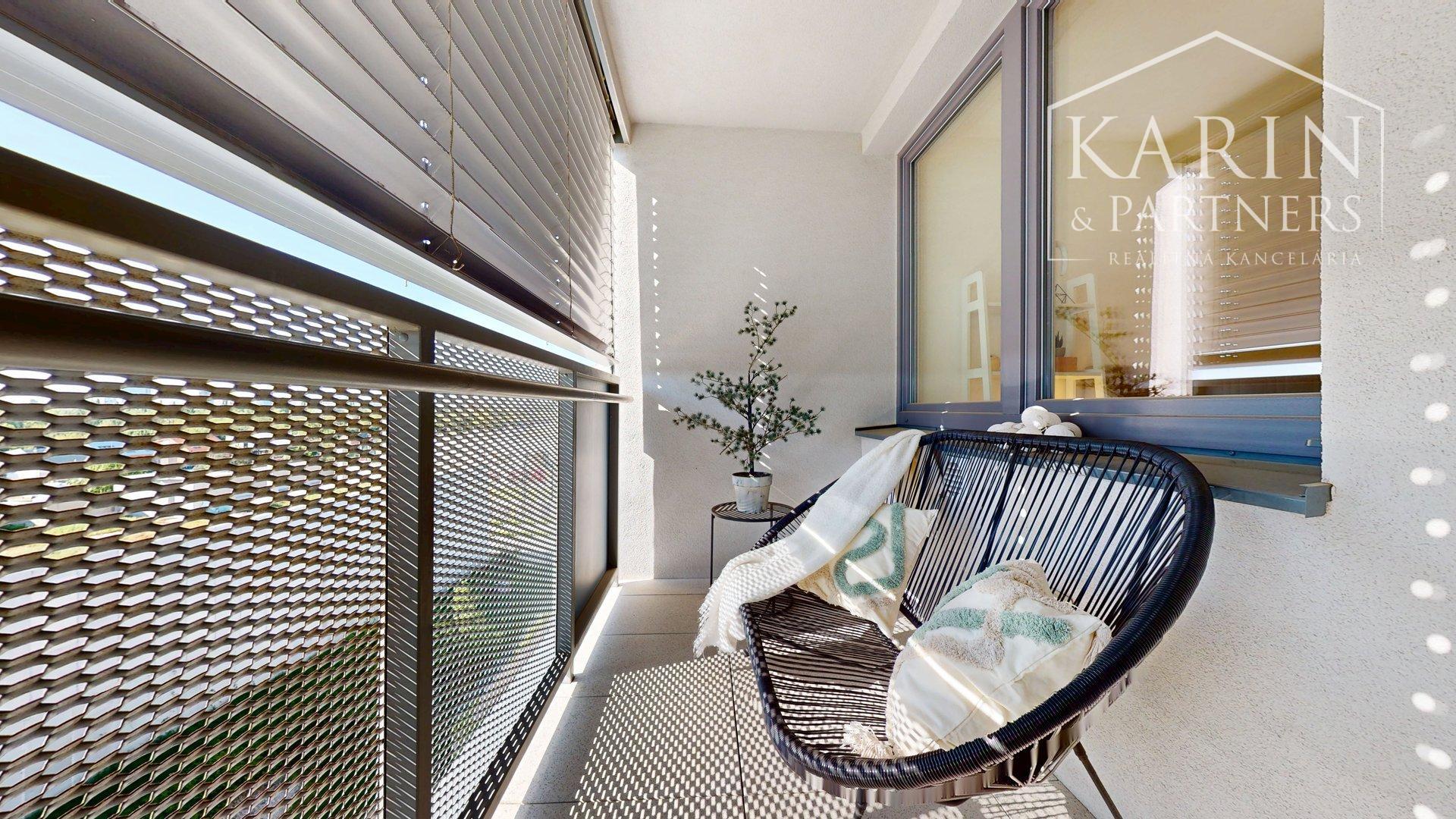 REZERVOVANÉ- Zariadený 2i. byt | loggia | šatník | parking | Malé Krasňany