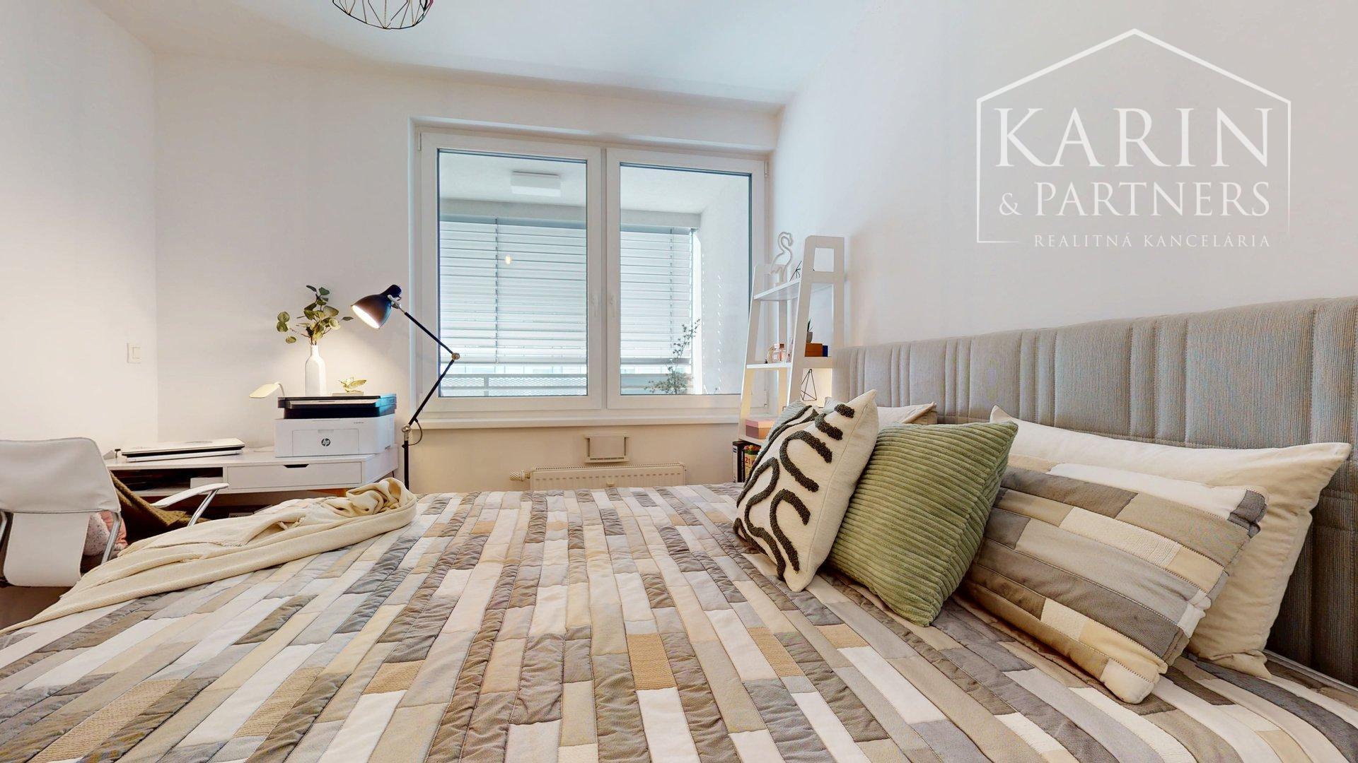 REZERVOVANÉ- Zariadený 2i. byt | loggia | šatník | parking | Malé Krasňany