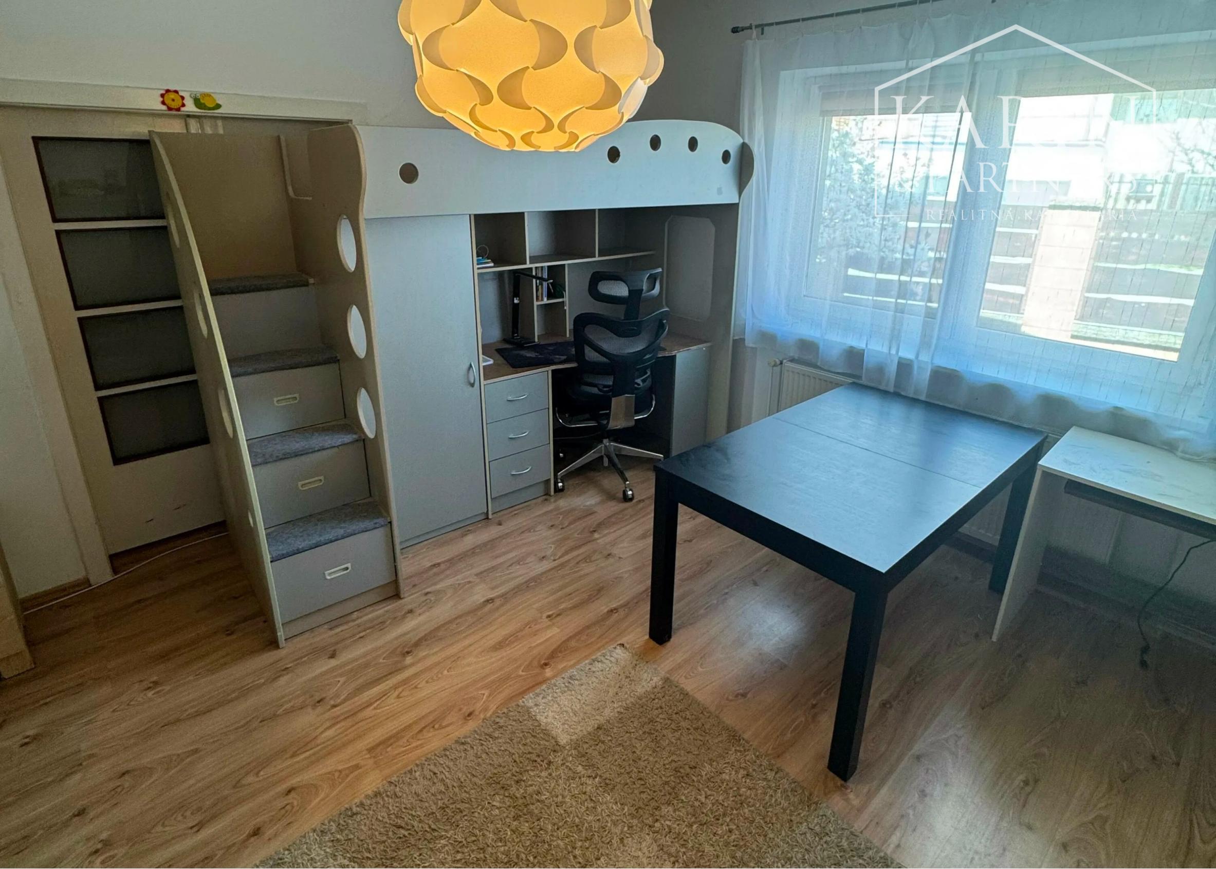 Rodinný dom po rekonštrukcii Dvory nad Žitavou