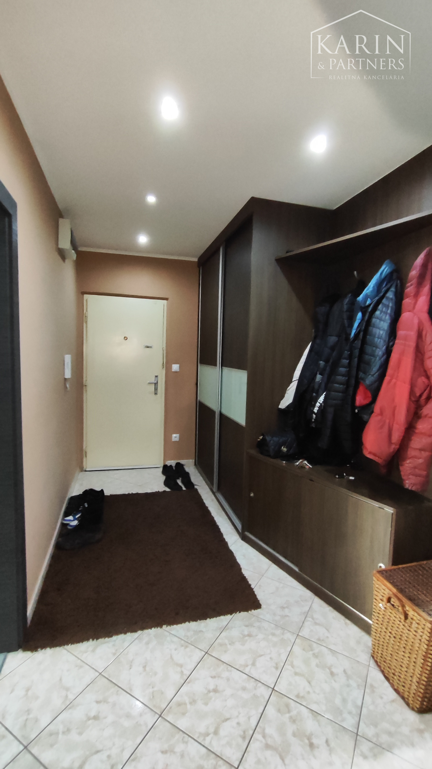 3 izbový byt po rekonštrukcii, Hurbanovo