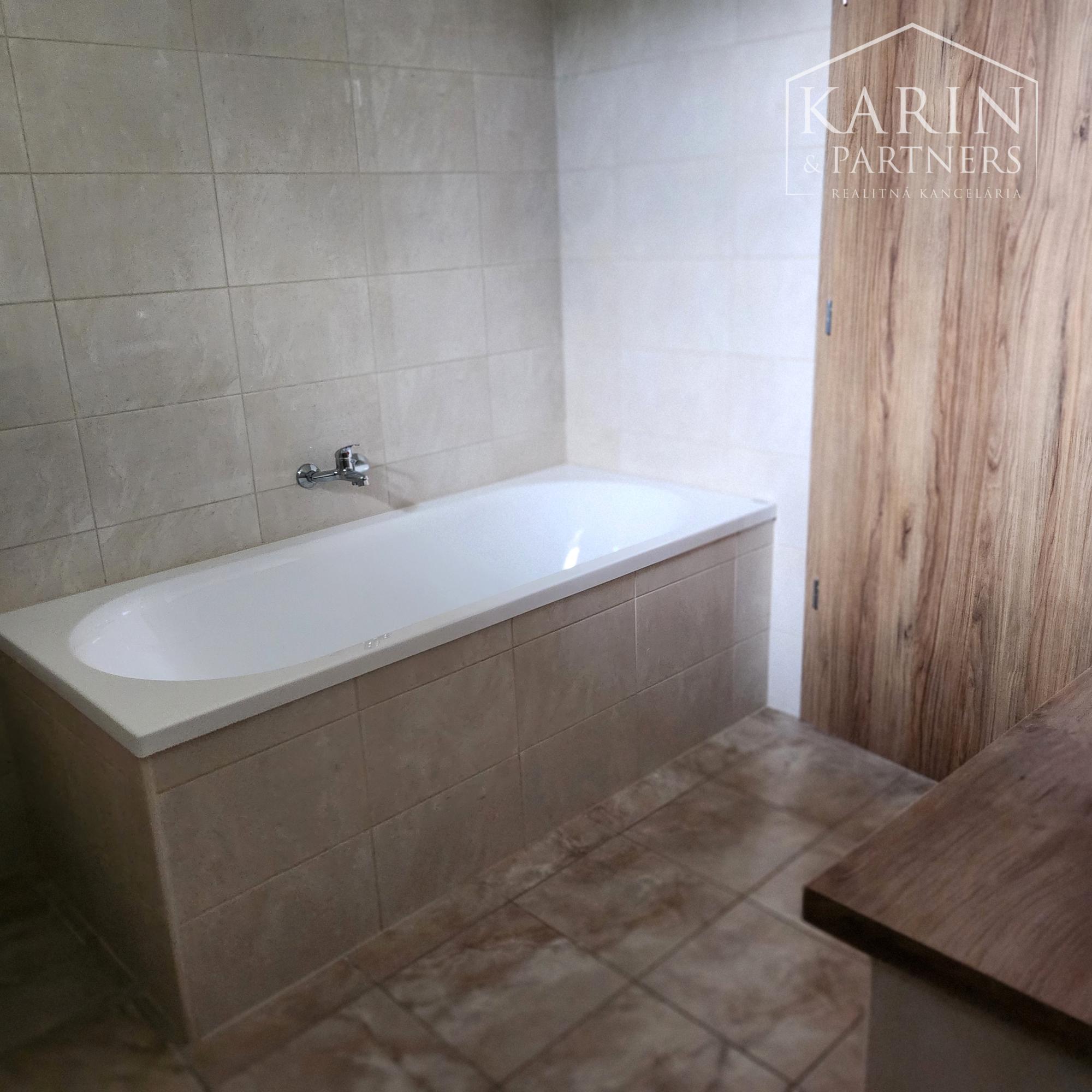 Predaj - Rodinné  domy,  3 a 4 izbové, nízko-energetické novostavby ,,Typ Bungalov“ RAJKA - Maďarsko