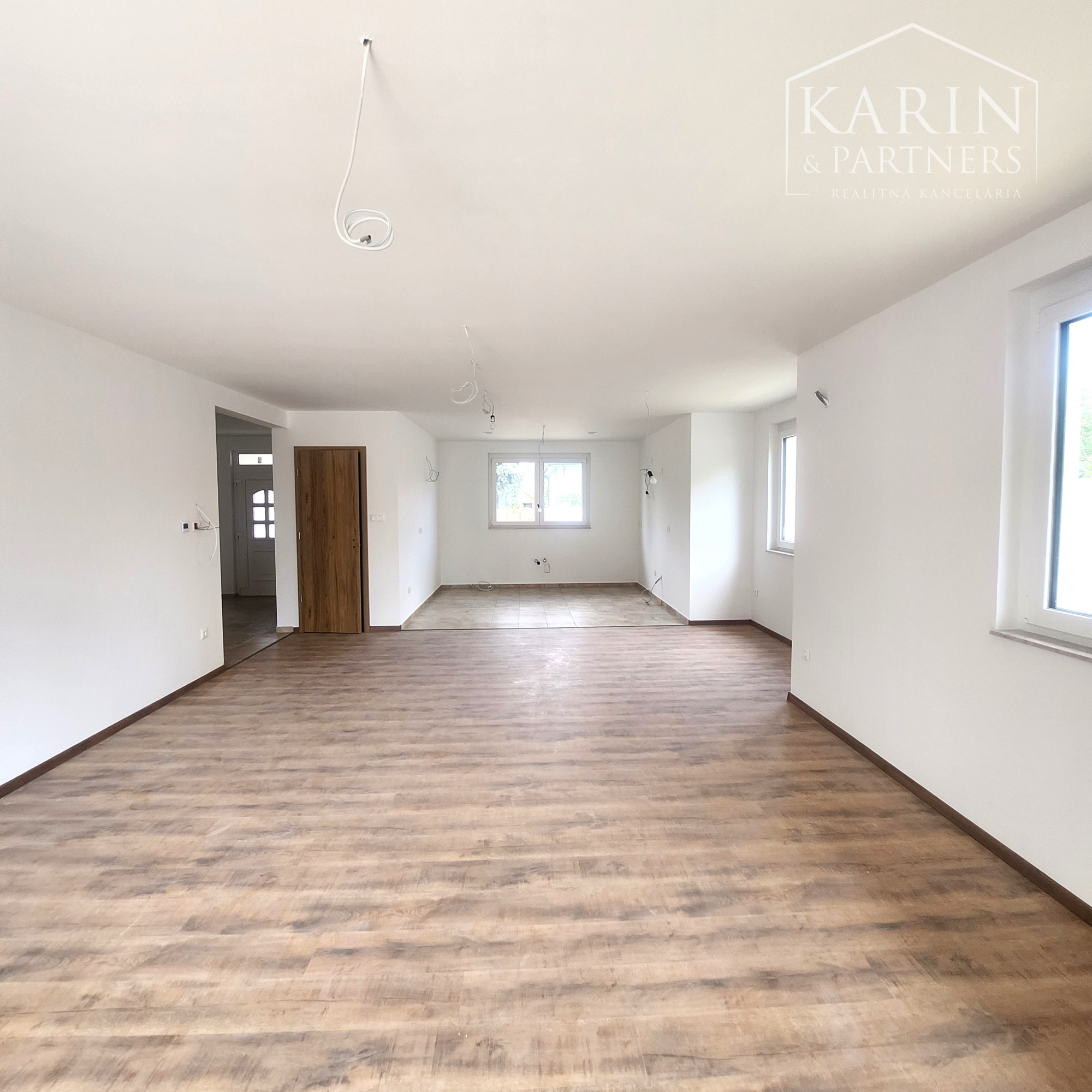 Predaj - Rodinné  domy,  3 a 4 izbové, nízko-energetické novostavby ,,Typ Bungalov“ RAJKA - Maďarsko