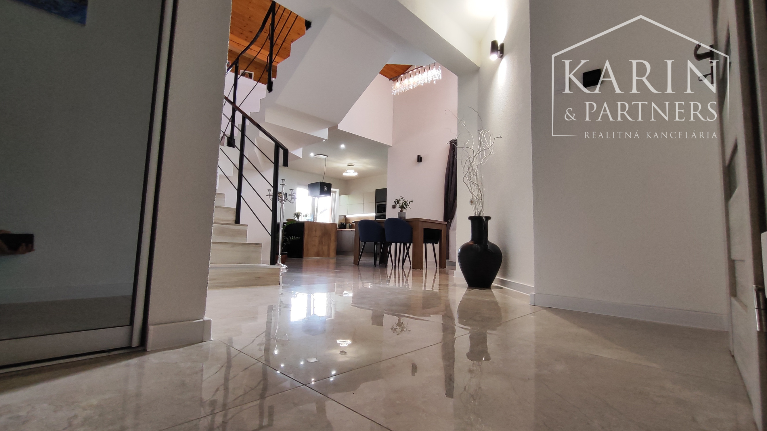 Luxusný štýlový rodinný dom v Nových Zámkoch