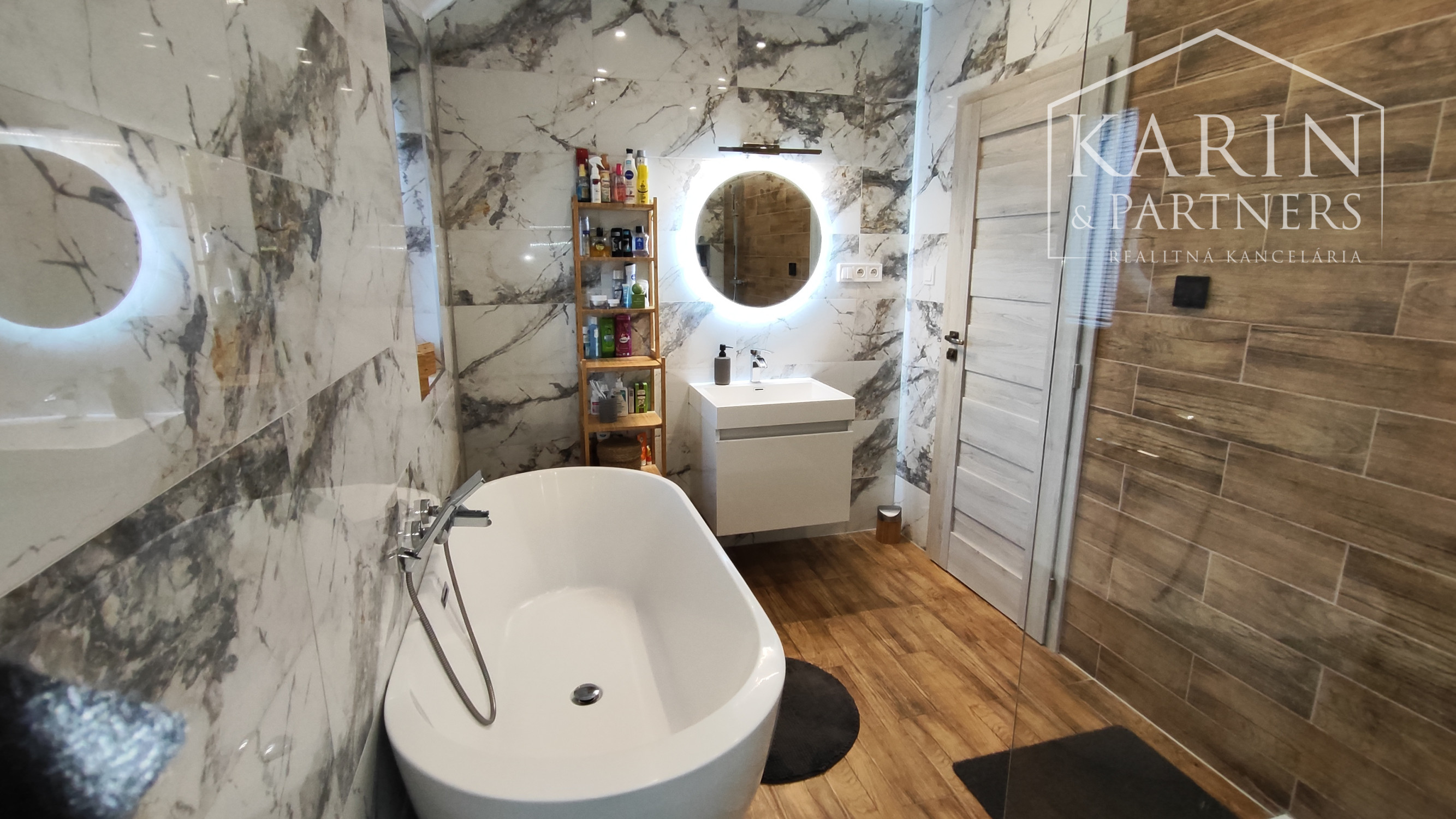 Luxusný štýlový rodinný dom v Nových Zámkoch