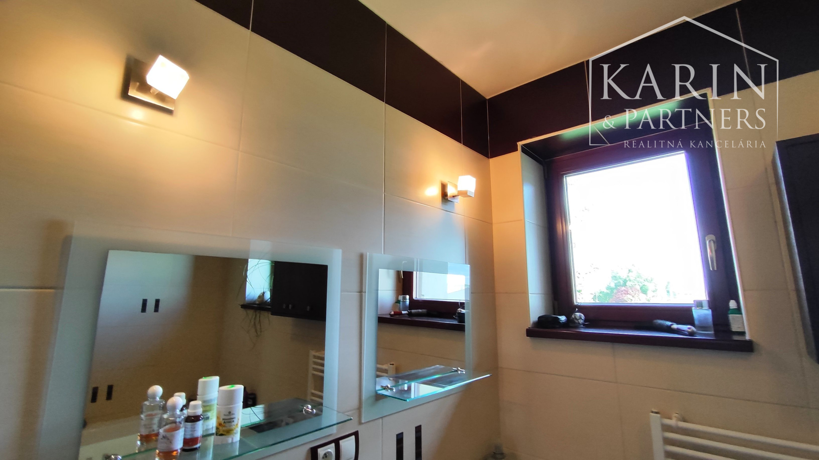 Luxusný štýlový rodinný dom v Andovciach