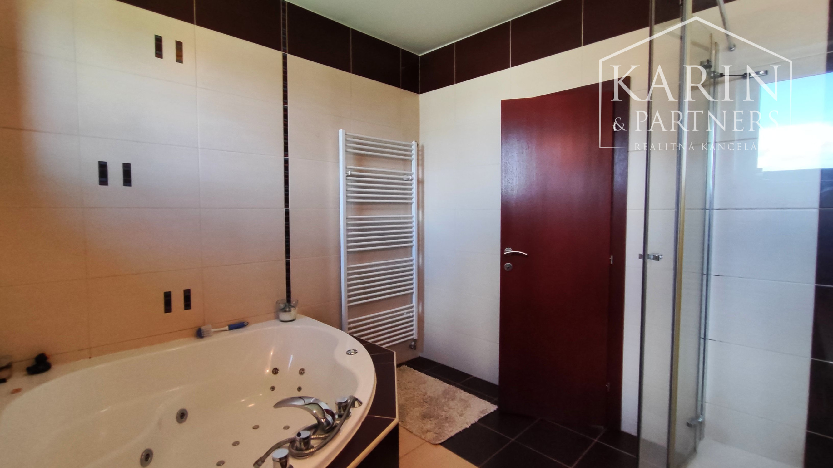 Luxusný štýlový rodinný dom v Andovciach