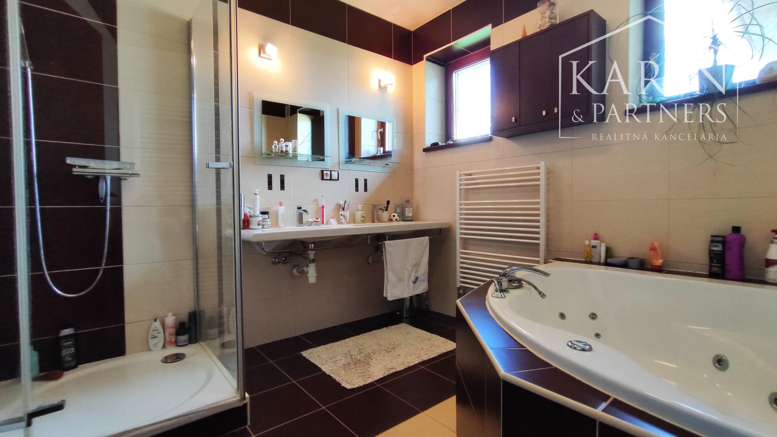 Luxusný štýlový rodinný dom v Andovciach