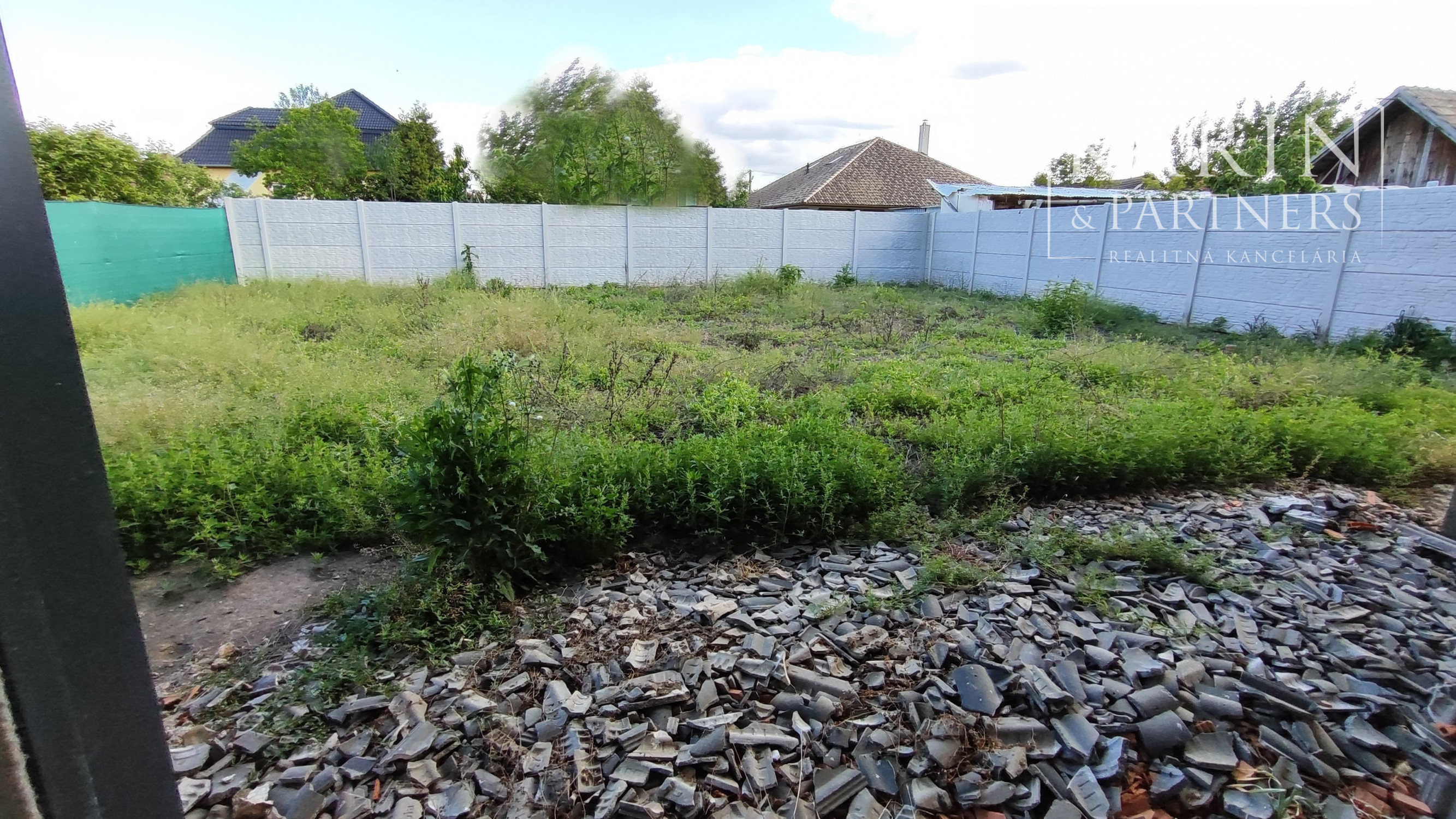 Výhodná ponuka: Na predaj moderný a kvalitný rodinný dom - novostavba v Šuranoch, slnečný pozemok