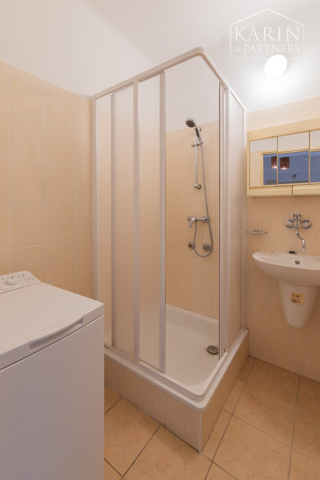 Predaj | 3-izbový byt | 83 m2 | tehlový dom | Karadžičova ulica | BA - Staré Mesto