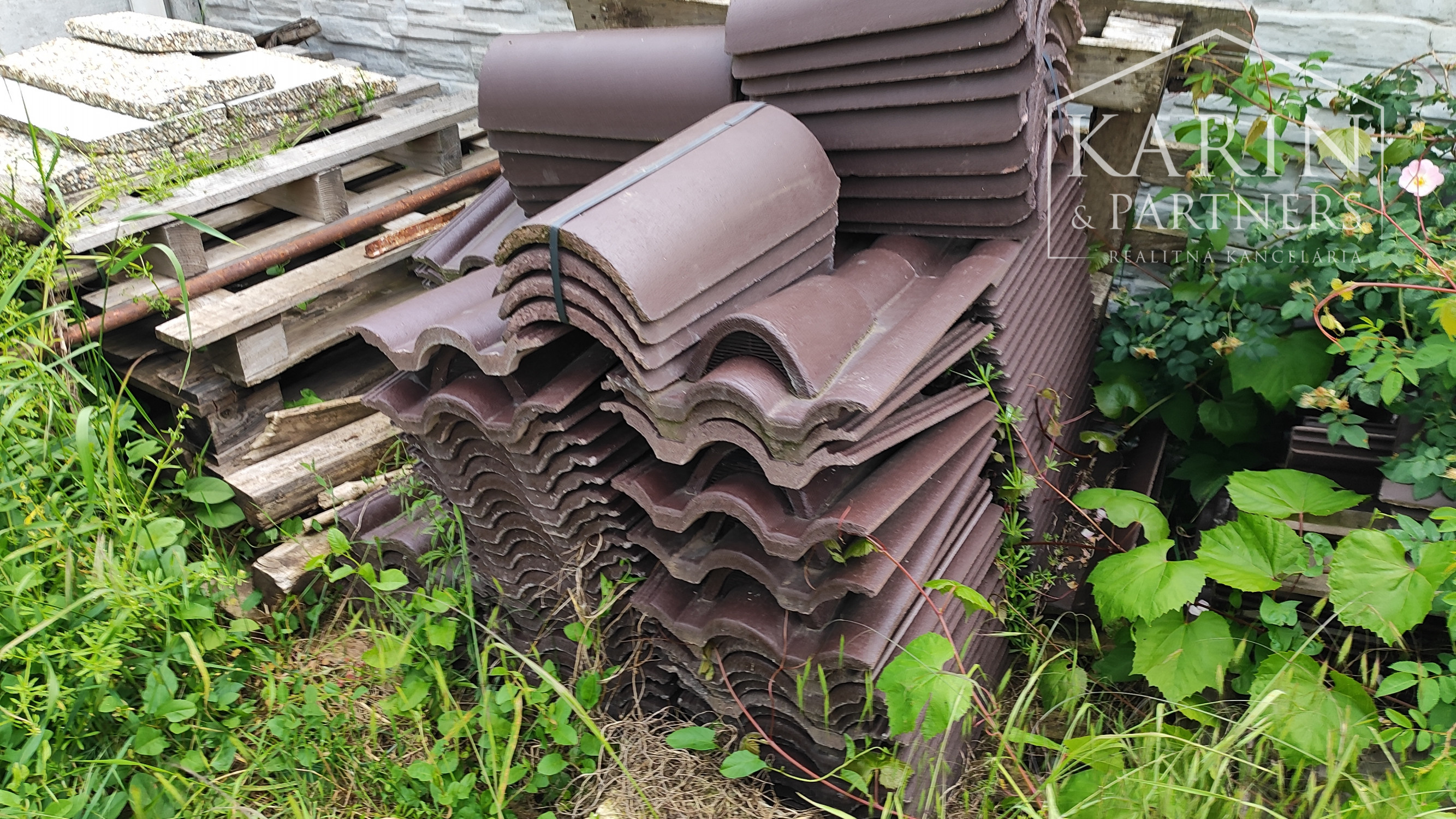 Rodinný dom rozostavaný, len 7km od Nových Zámkov