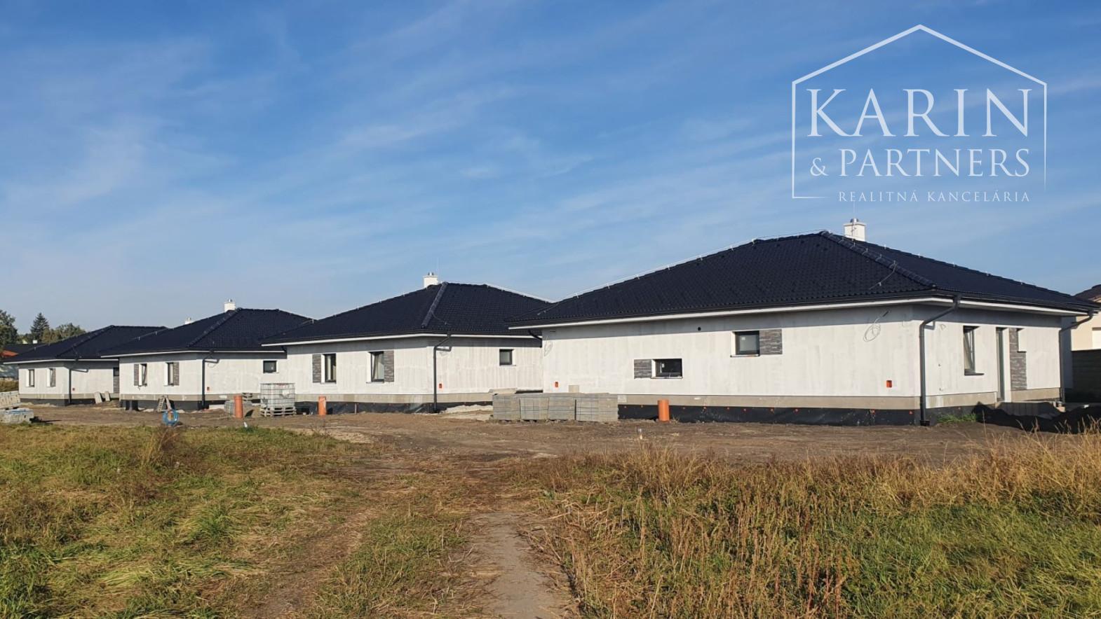 Predaj - Rodinný dom 4 izbový ,, Typ Bungalov " v obci Láb - okr. Malacky