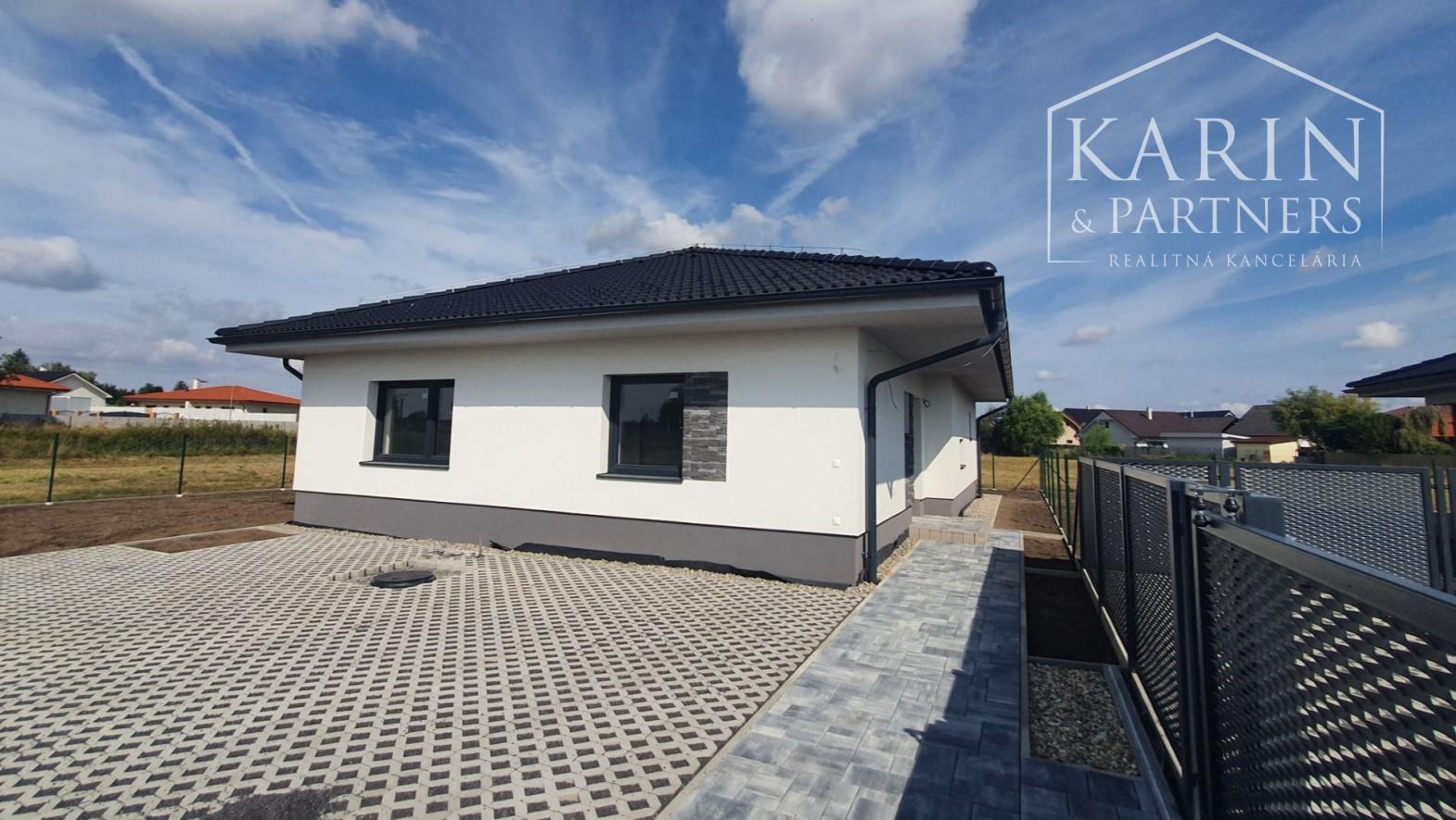 Predaj - Rodinný dom 4 izbový ,, Typ Bungalov " v obci Láb - okr. Malacky