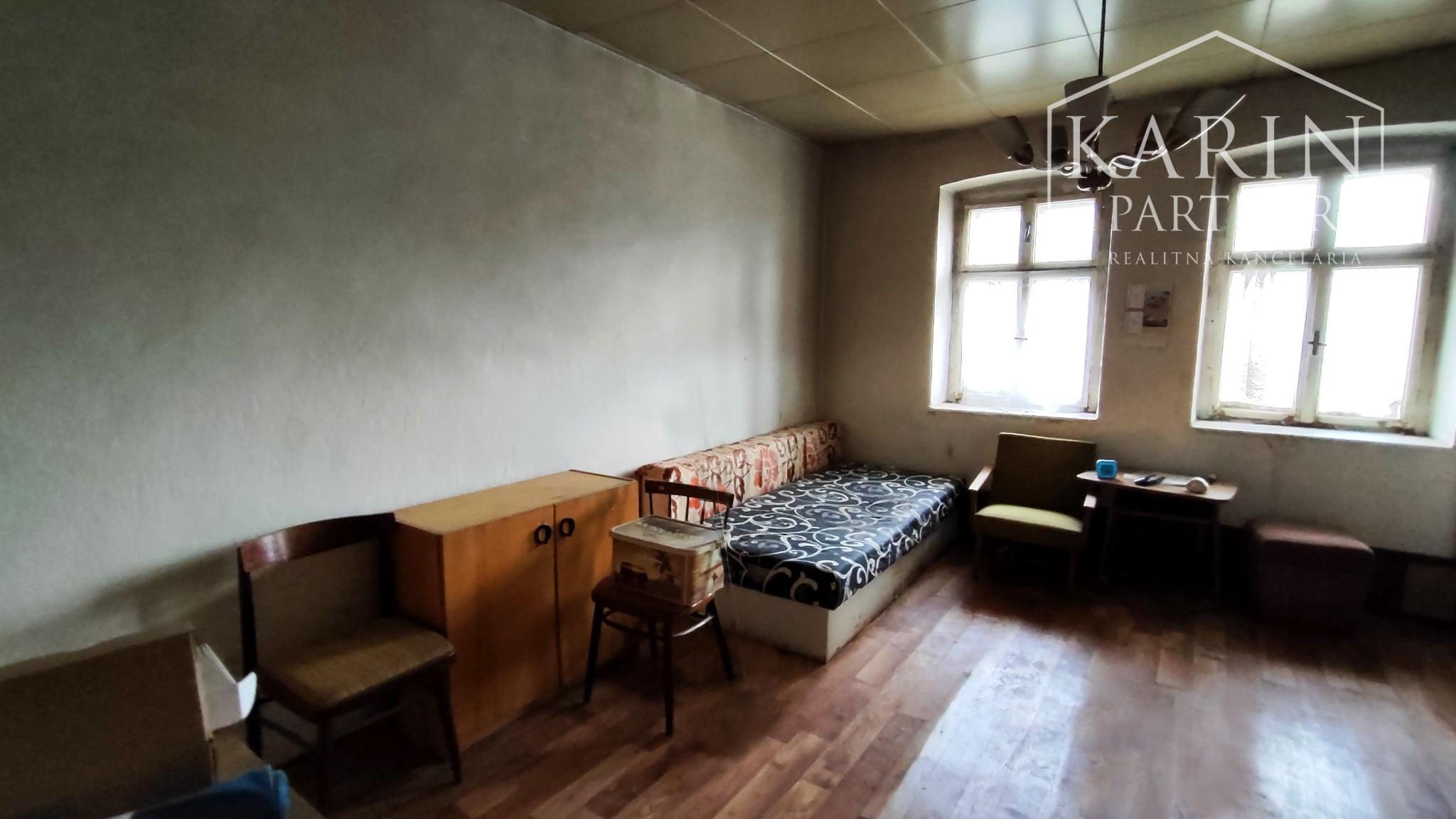 Reservé: Výhodná ponuka: EXKLUZÍVNE IBA U NÁS: Rodinný dom s pozemkom, Vinodol