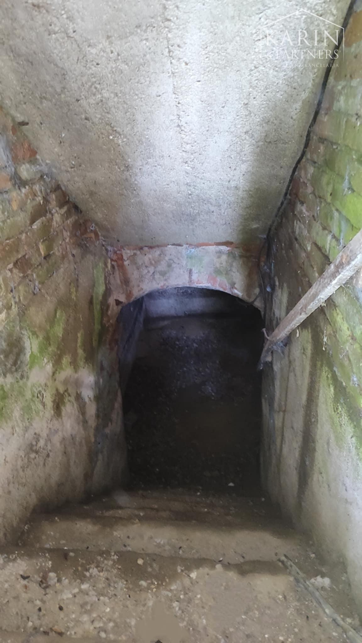 Reservé: Výhodná ponuka: EXKLUZÍVNE IBA U NÁS: Rodinný dom s pozemkom, Vinodol