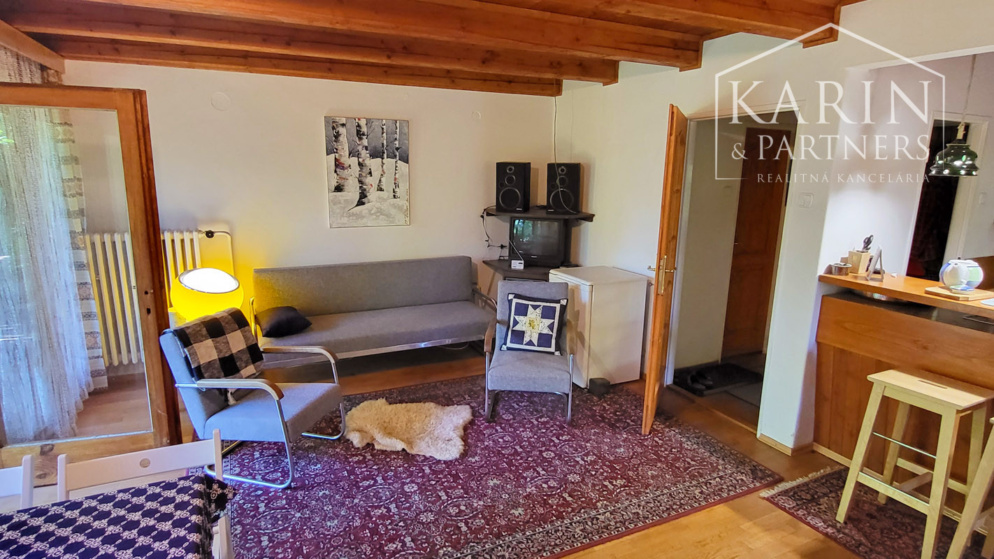 *** REZERVOVANÉ *** Chata v Harmónii pod lesom pozemok 4,7 á