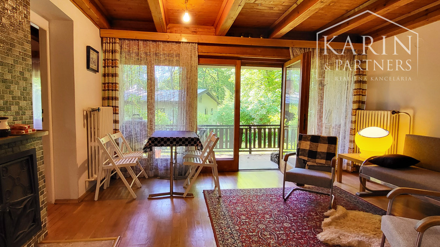 *** REZERVOVANÉ *** Chata v Harmónii pod lesom pozemok 4,7 á