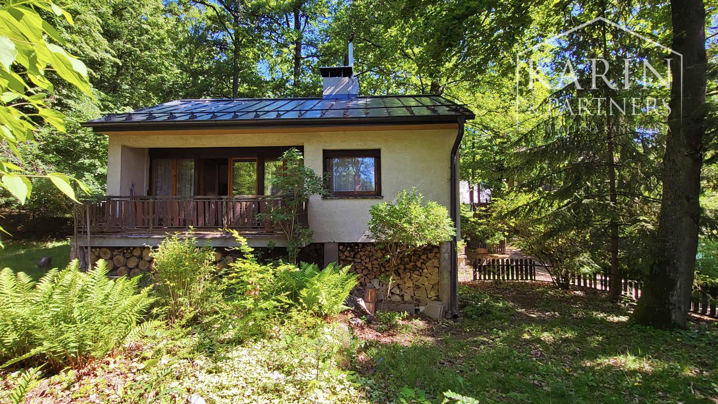 *** REZERVOVANÉ *** Chata v Harmónii pod lesom pozemok 4,7 á