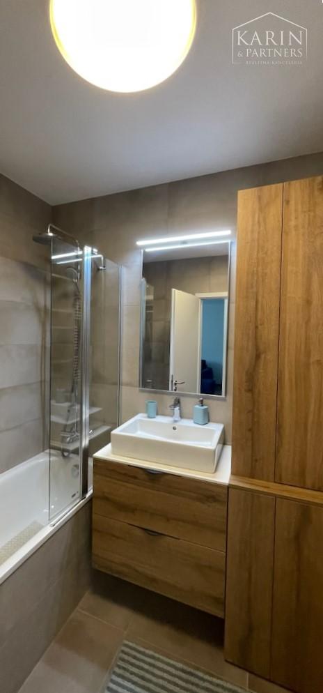 Prenájom – Moderný  2i byt s loggiou, garážovým státím - novostavba Bory Home – Bratislava mč. Lamač