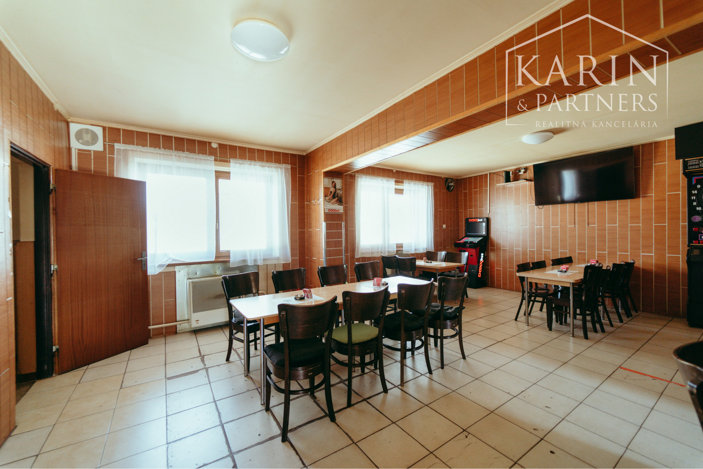 3i Rodinný dom využívaný naposledy ako pohostinstvo v obci Brodské