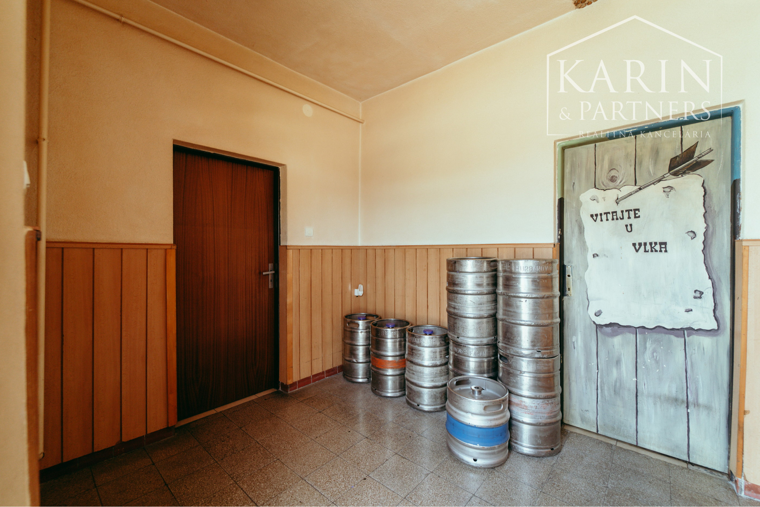 3i Rodinný dom využívaný naposledy ako pohostinstvo v obci Brodské