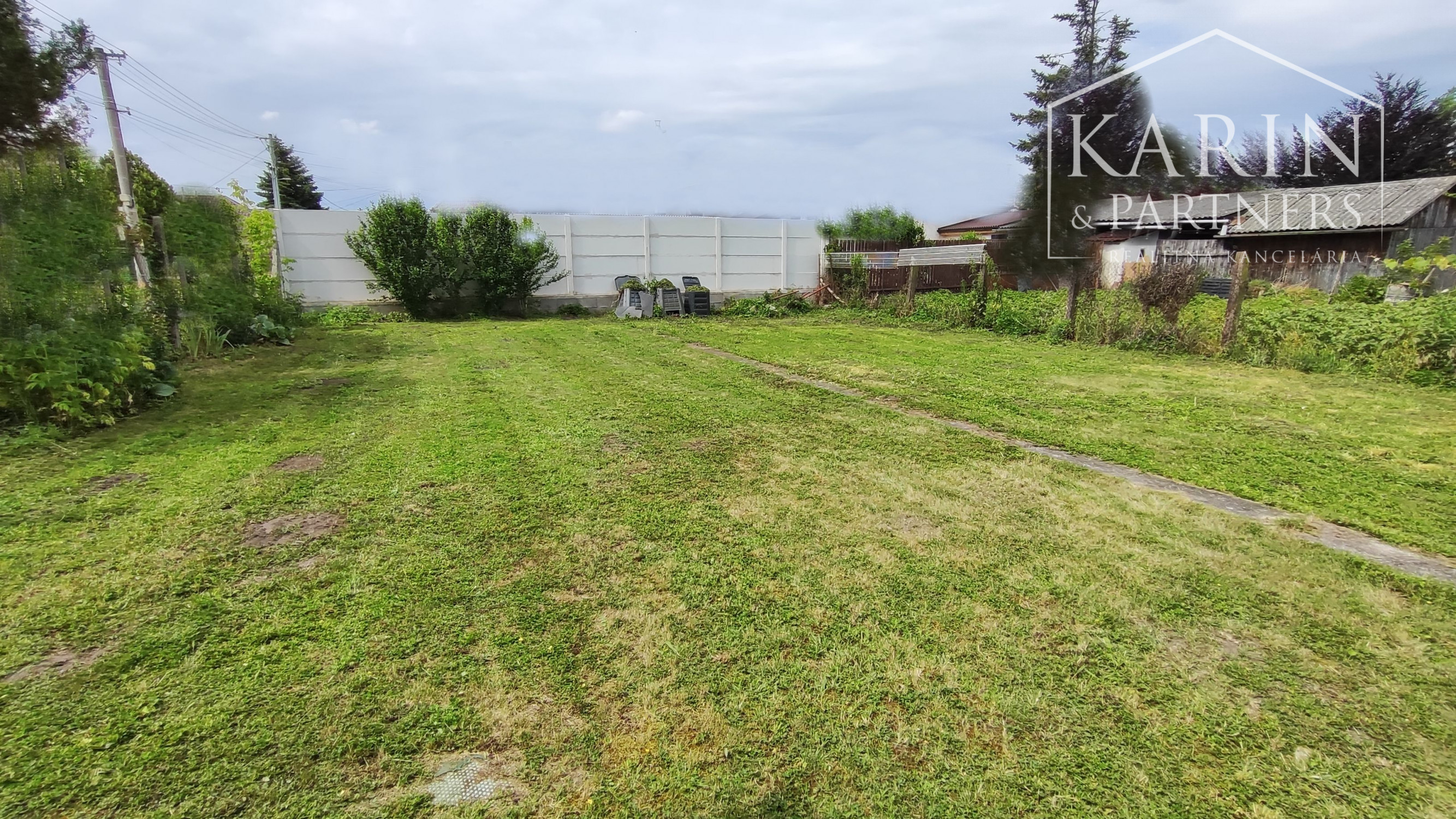 Rezervované: Rodinný dom s garážou a terasou, Palárikovo