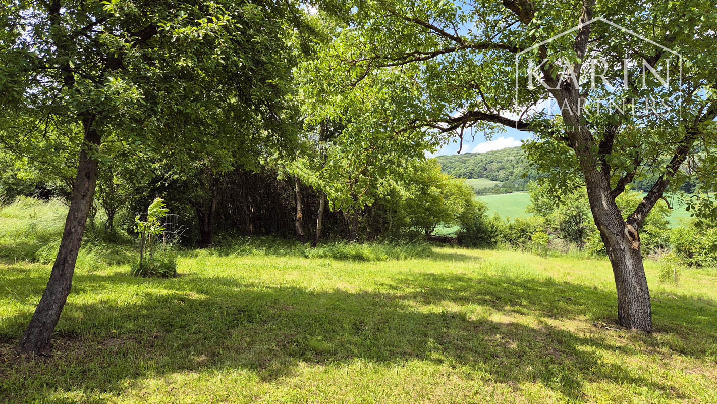 Pozemok na myjavských kopaniciach v obci Polianka 1 h od BA