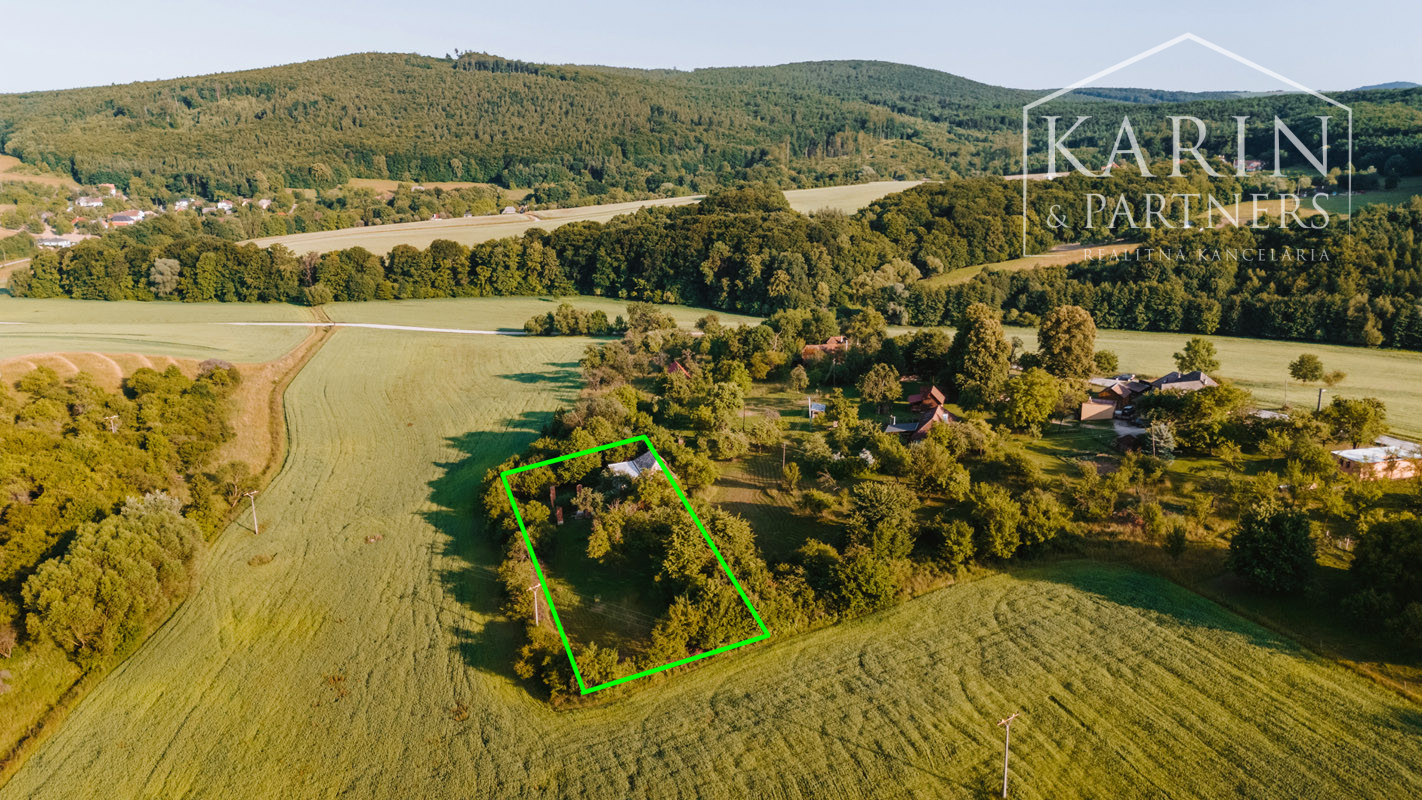 Pozemok na myjavských kopaniciach v obci Polianka 1 h od BA