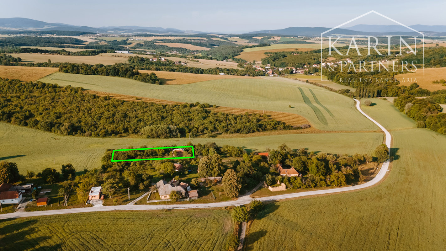 Pozemok na myjavských kopaniciach v obci Polianka 1 h od BA