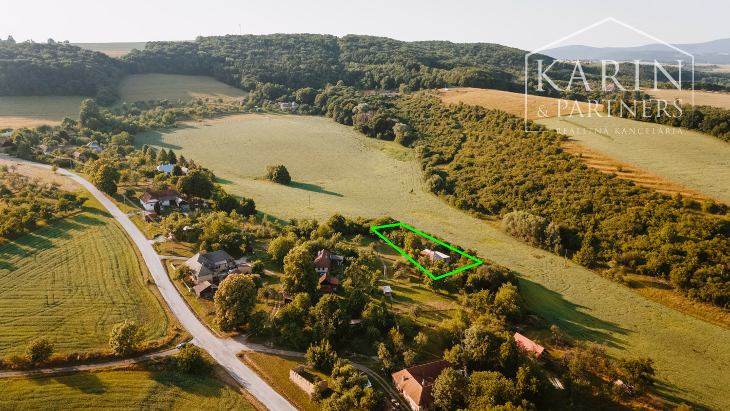 Pozemok na myjavských kopaniciach v obci Polianka 1 h od BA