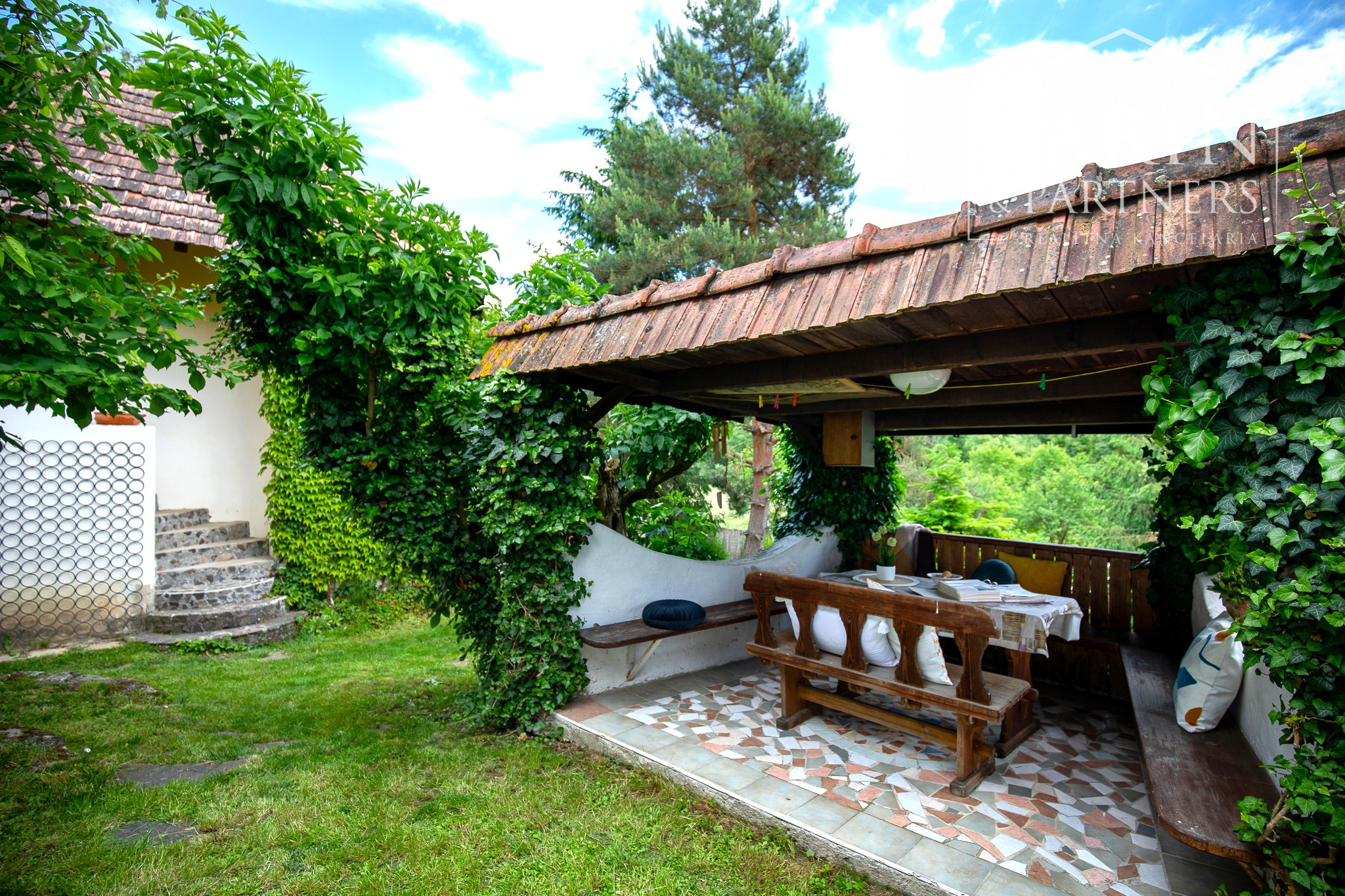 Pokojná chalupa s dušou v Štiavnických vrchoch – Jabloňovce.