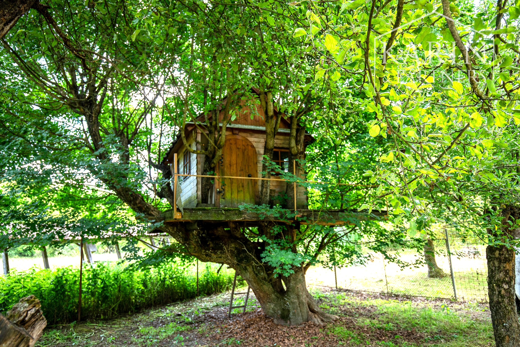 Pokojná chalupa s dušou v Štiavnických vrchoch – Jabloňovce.