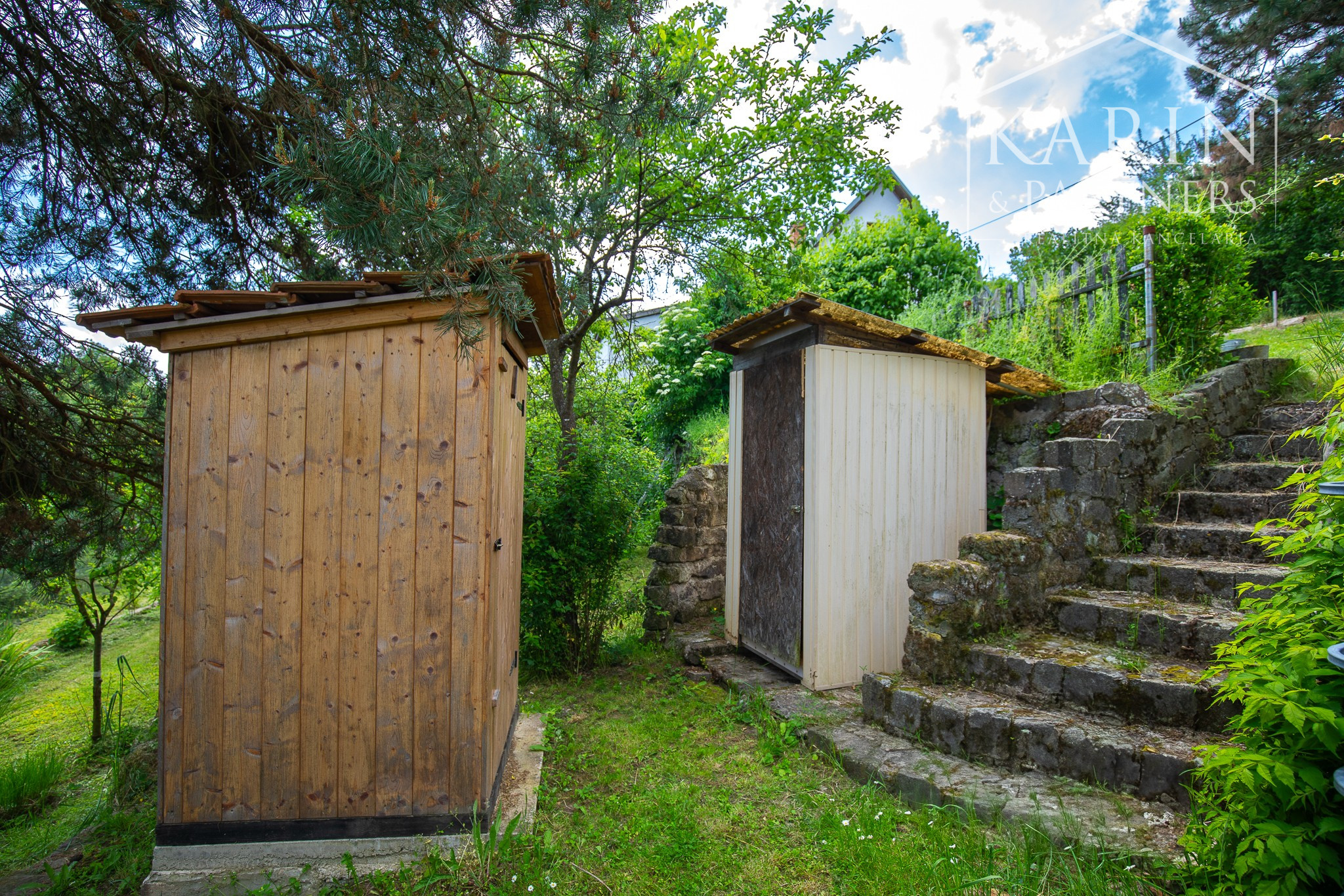 Pokojná chalupa s dušou v Štiavnických vrchoch – Jabloňovce.