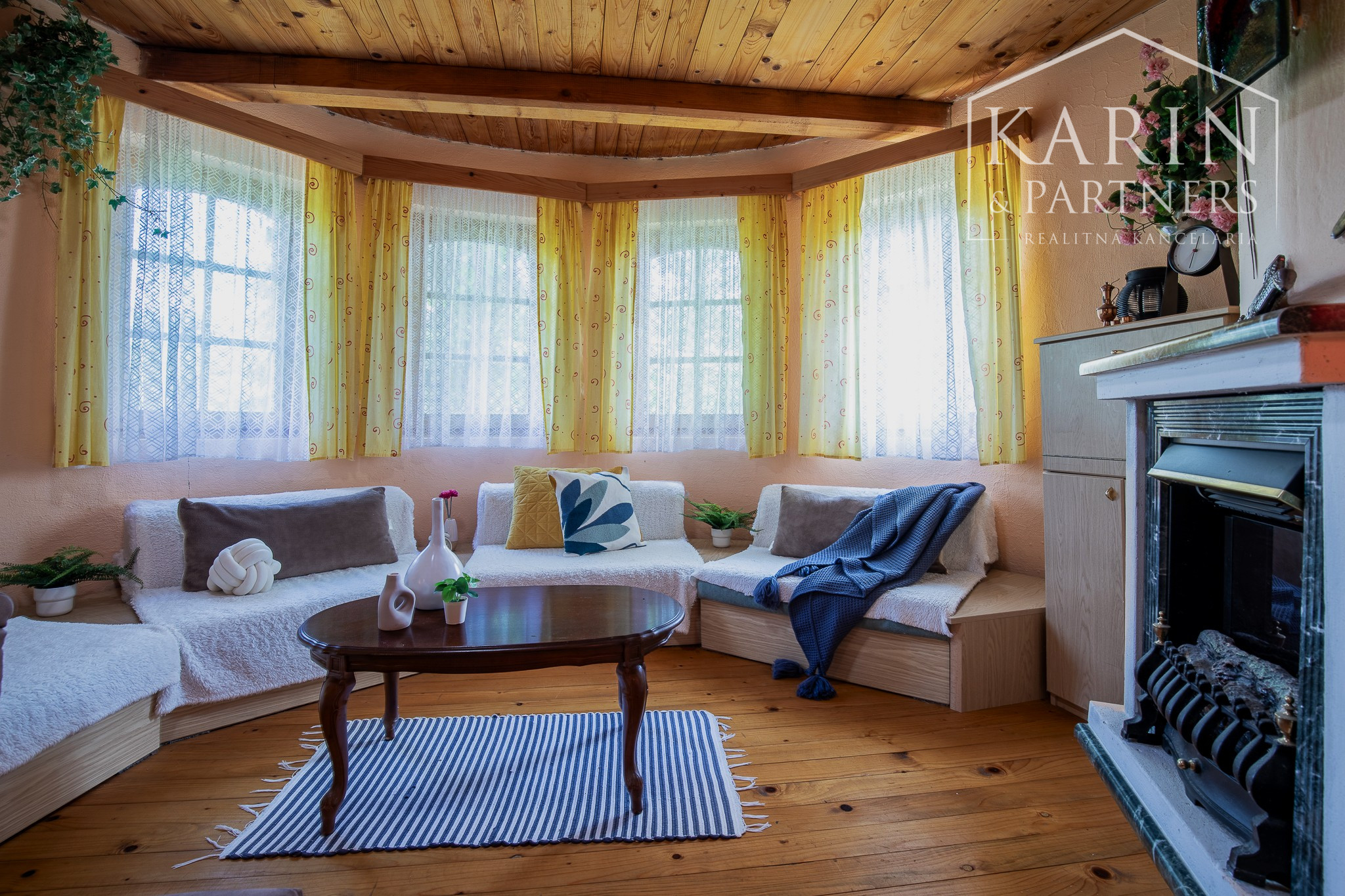 Pokojná chalupa s dušou v Štiavnických vrchoch – Jabloňovce.