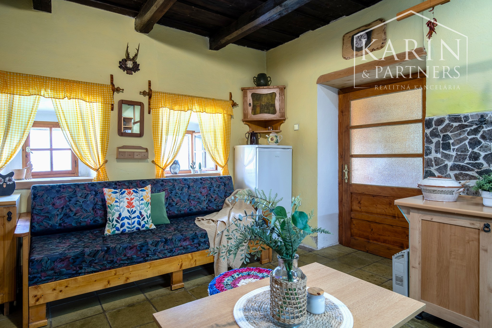 Pokojná chalupa s dušou v Štiavnických vrchoch – Jabloňovce.