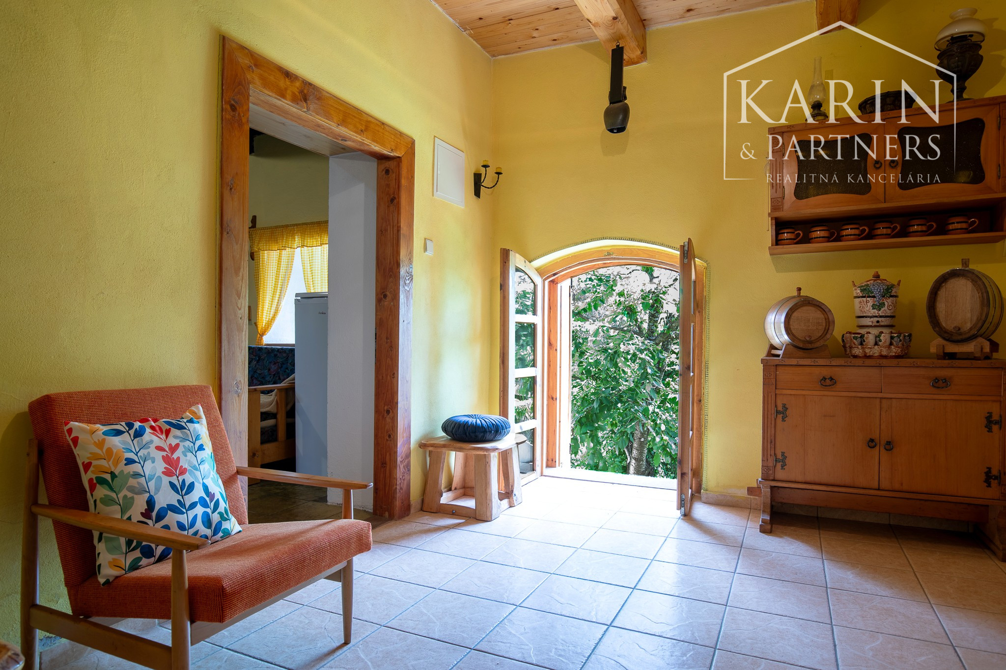 Pokojná chalupa s dušou v Štiavnických vrchoch – Jabloňovce.