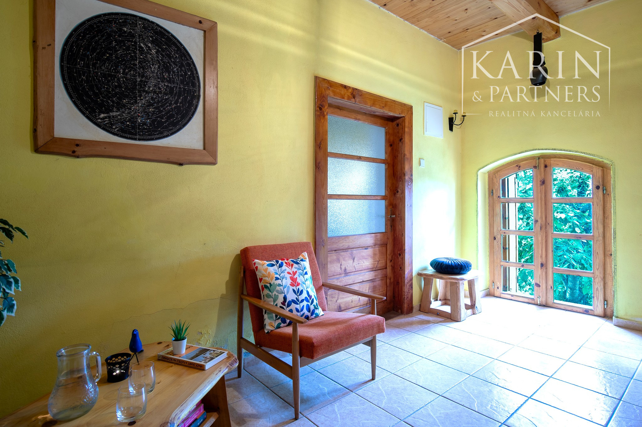 Pokojná chalupa s dušou v Štiavnických vrchoch – Jabloňovce.