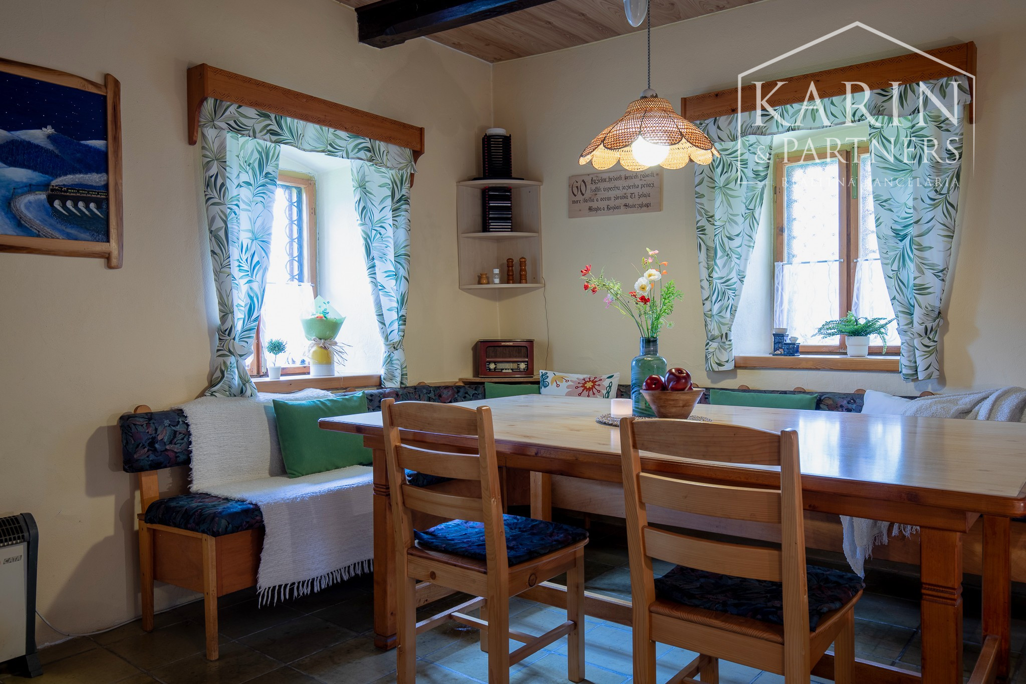 Pokojná chalupa s dušou v Štiavnických vrchoch – Jabloňovce.