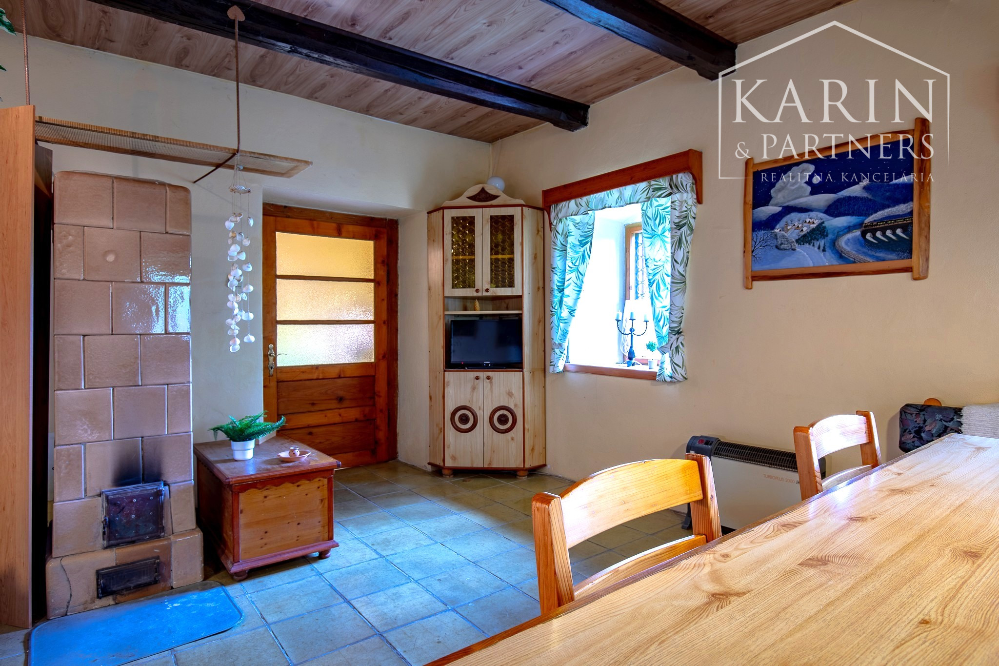 Pokojná chalupa s dušou v Štiavnických vrchoch – Jabloňovce.